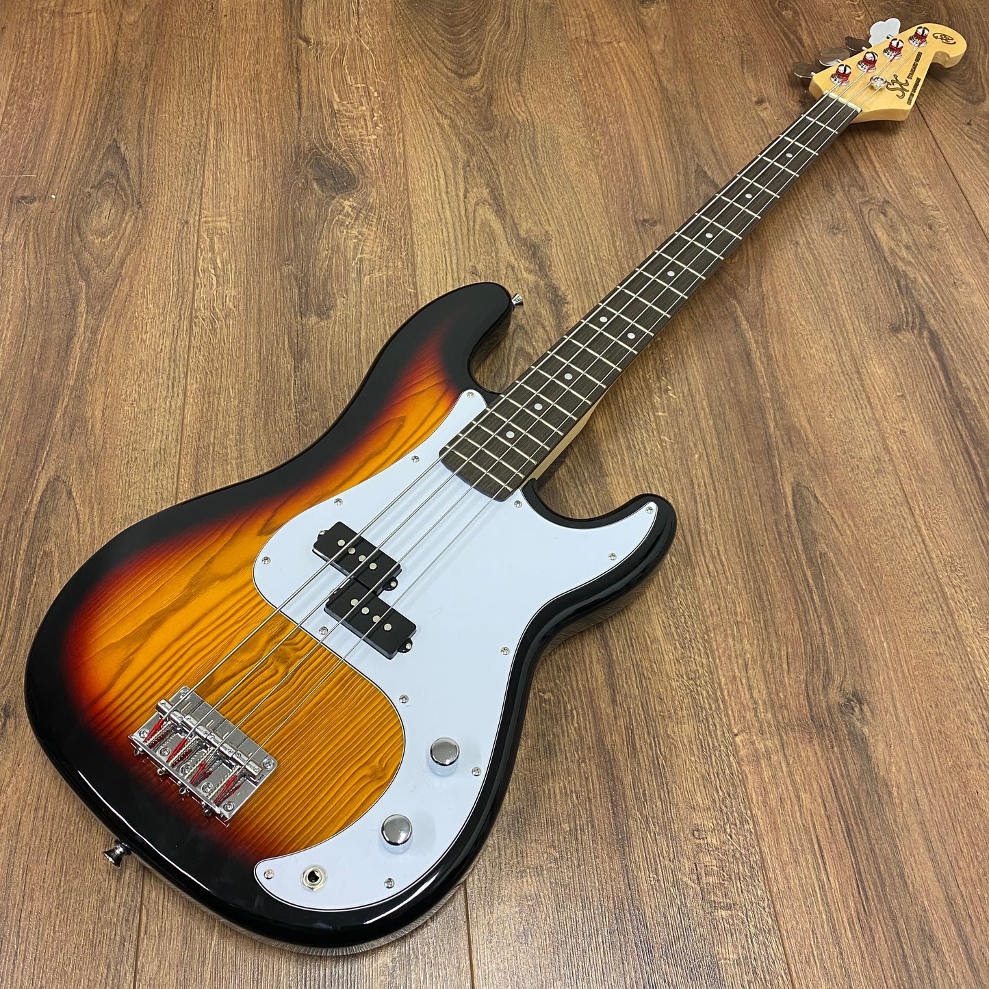 Pre-Owned SX Standard Series P Bass - Sunburst