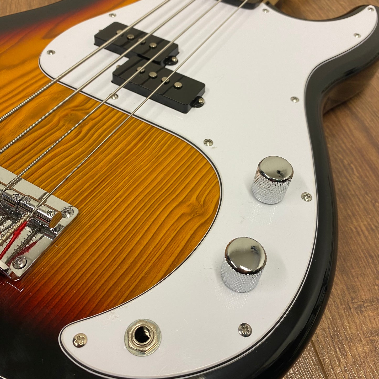 Pre-Owned SX Standard Series P Bass - Sunburst
