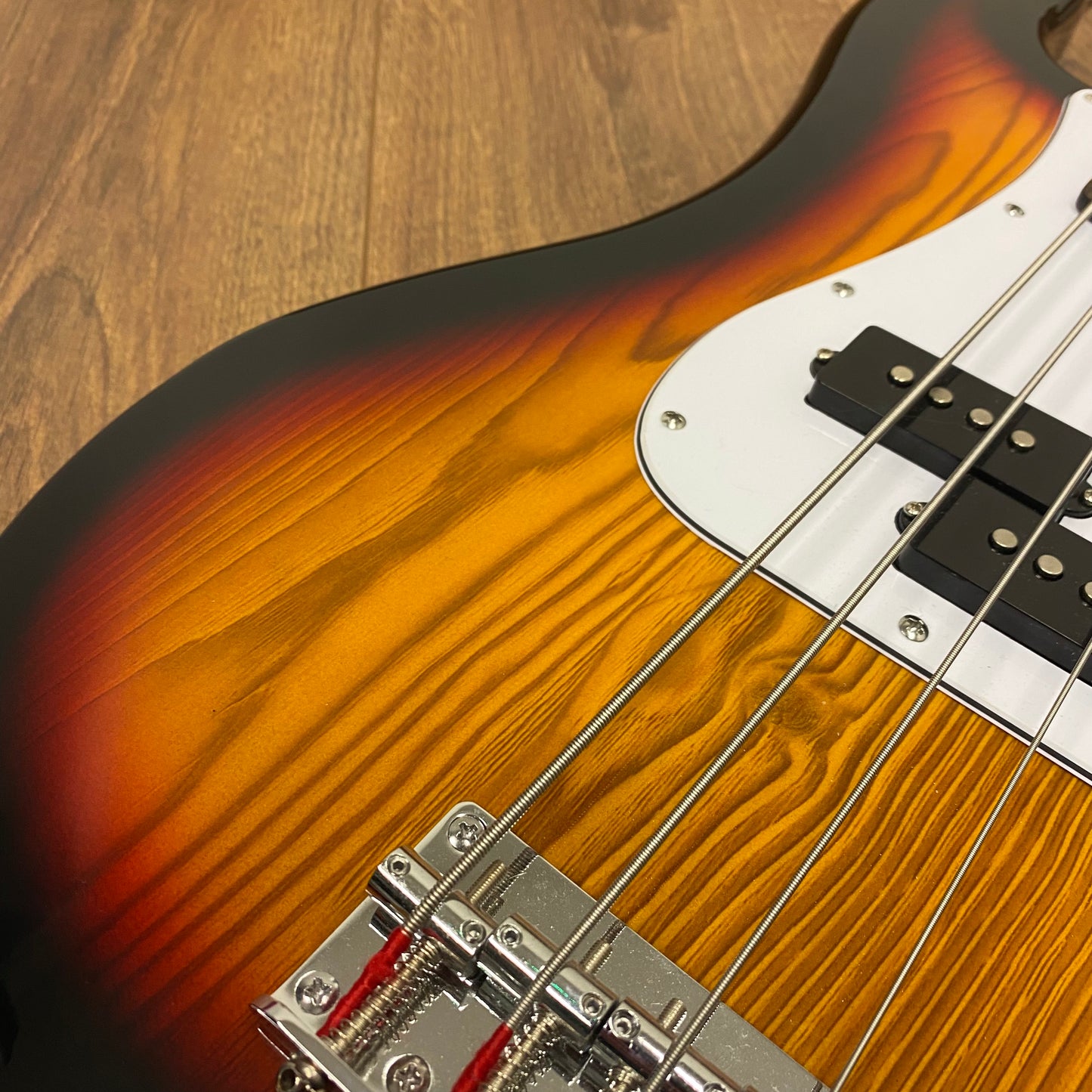 Pre-Owned SX Standard Series P Bass - Sunburst