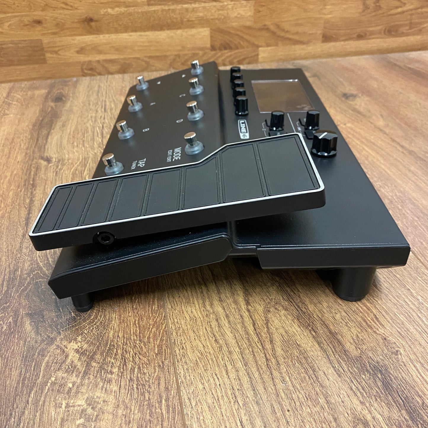 Pre-Owned Line 6 POD Go Multi-Effects Guitar Pedal