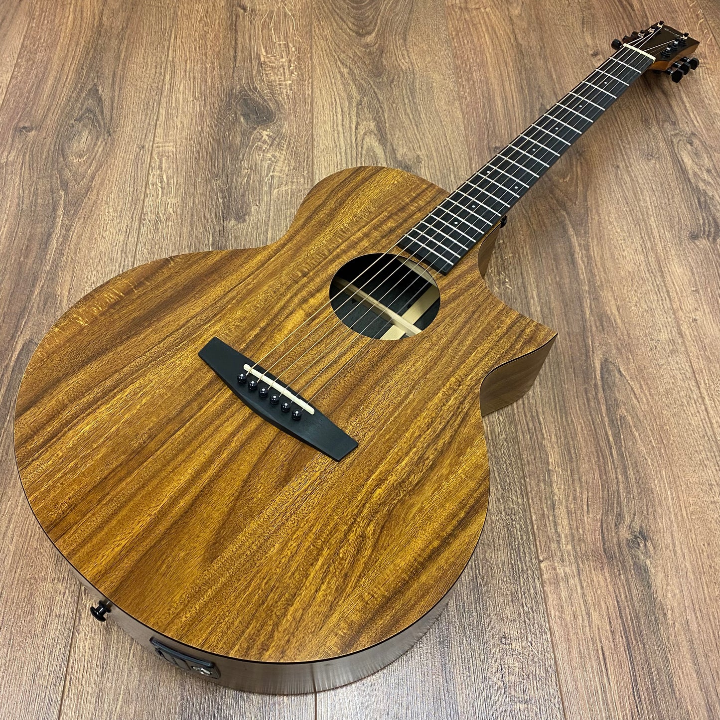 Pre-Owned Enya EA-X1CE Cutaway Electro-Acoustic - Koa