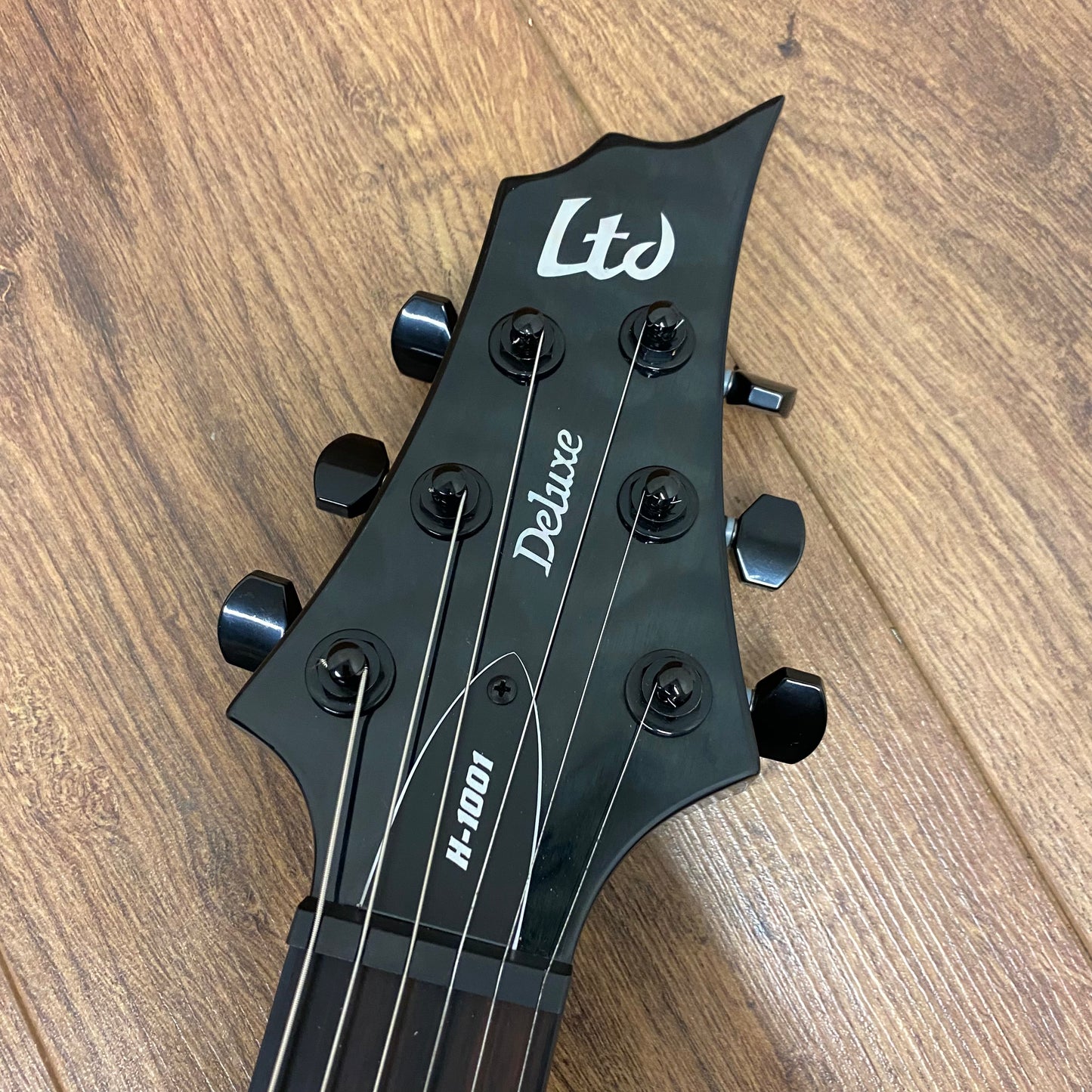 Pre-Owned ESP LTD H-1001 QM - See Thru Black