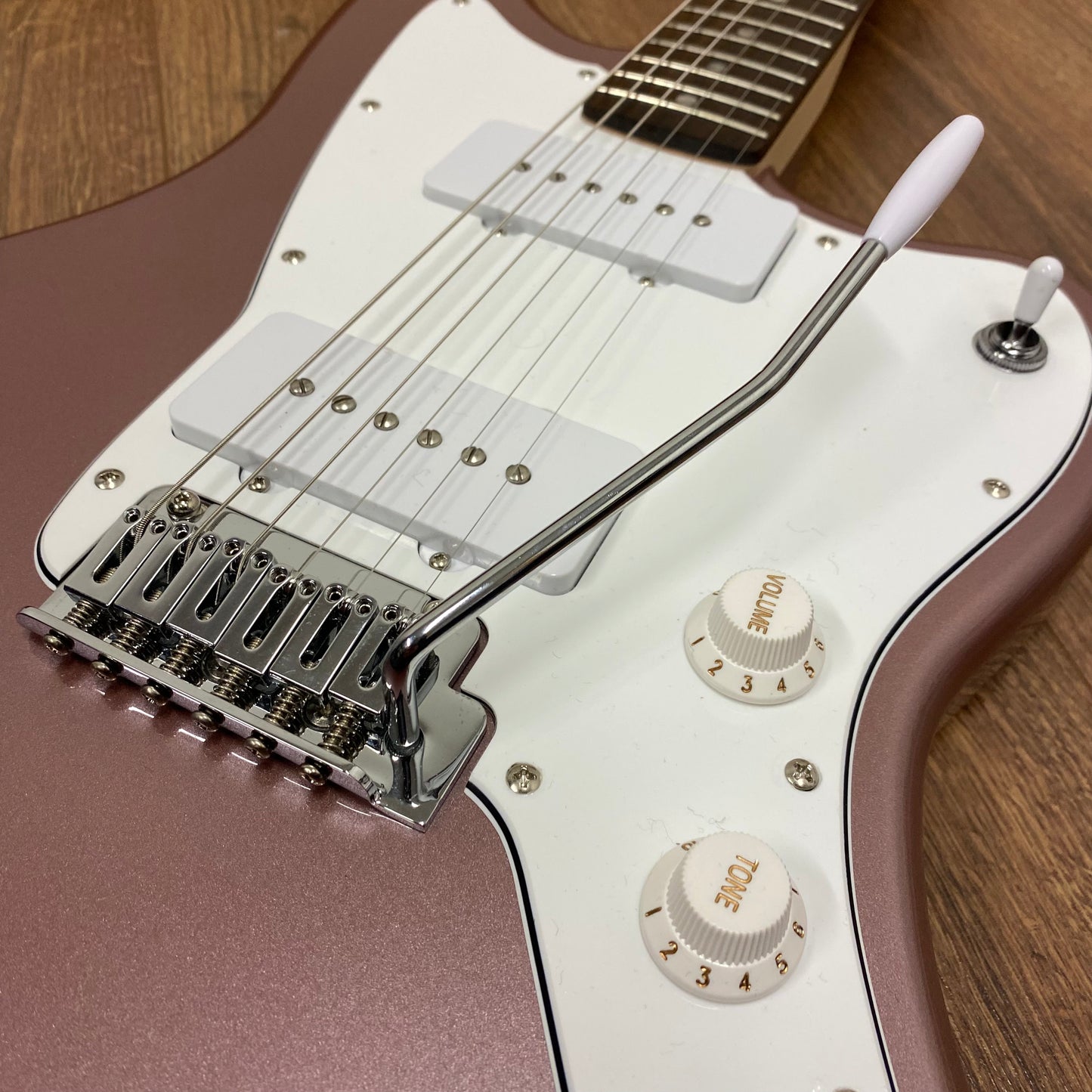 Pre-Owned Squier Affinity Jazzmaster - Burgundy Mist