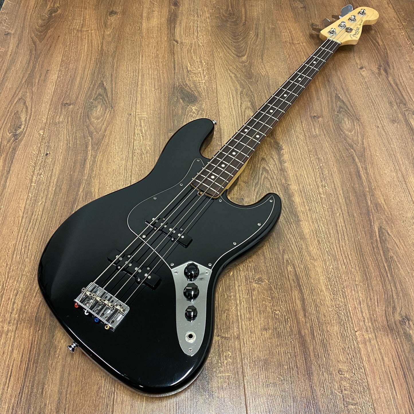 Pre-Owned Fender American S1 Jazz Bass - Black - 2004