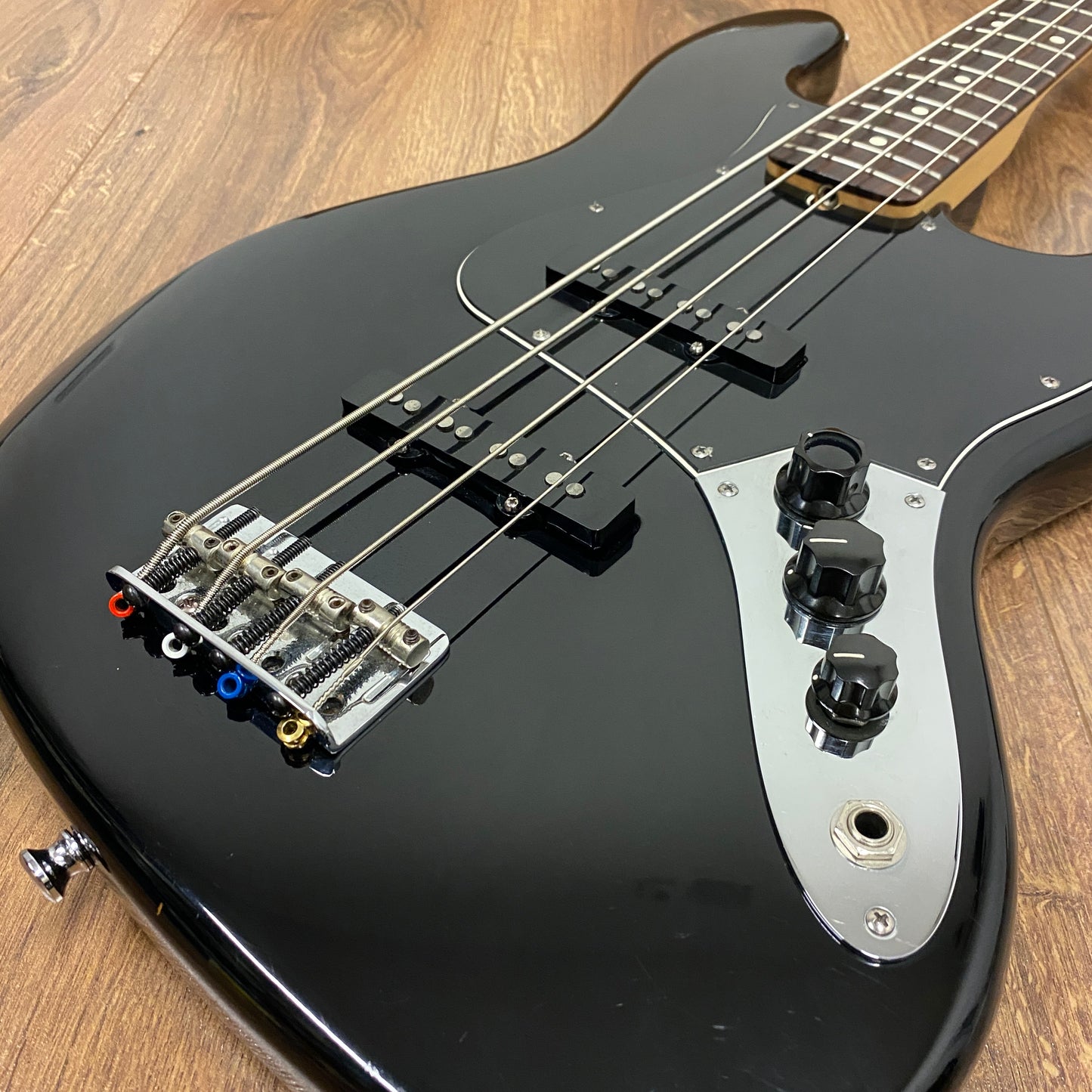 Pre-Owned Fender American S1 Jazz Bass - Black - 2004