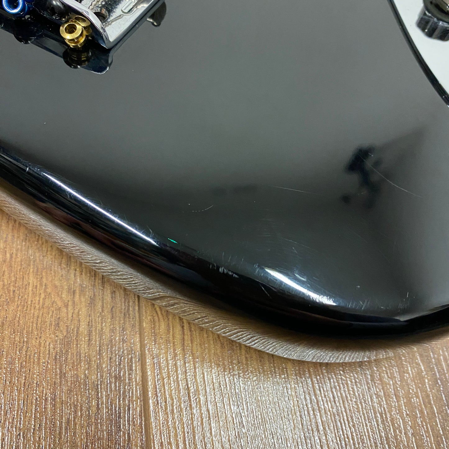 Pre-Owned Fender American S1 Jazz Bass - Black - 2004