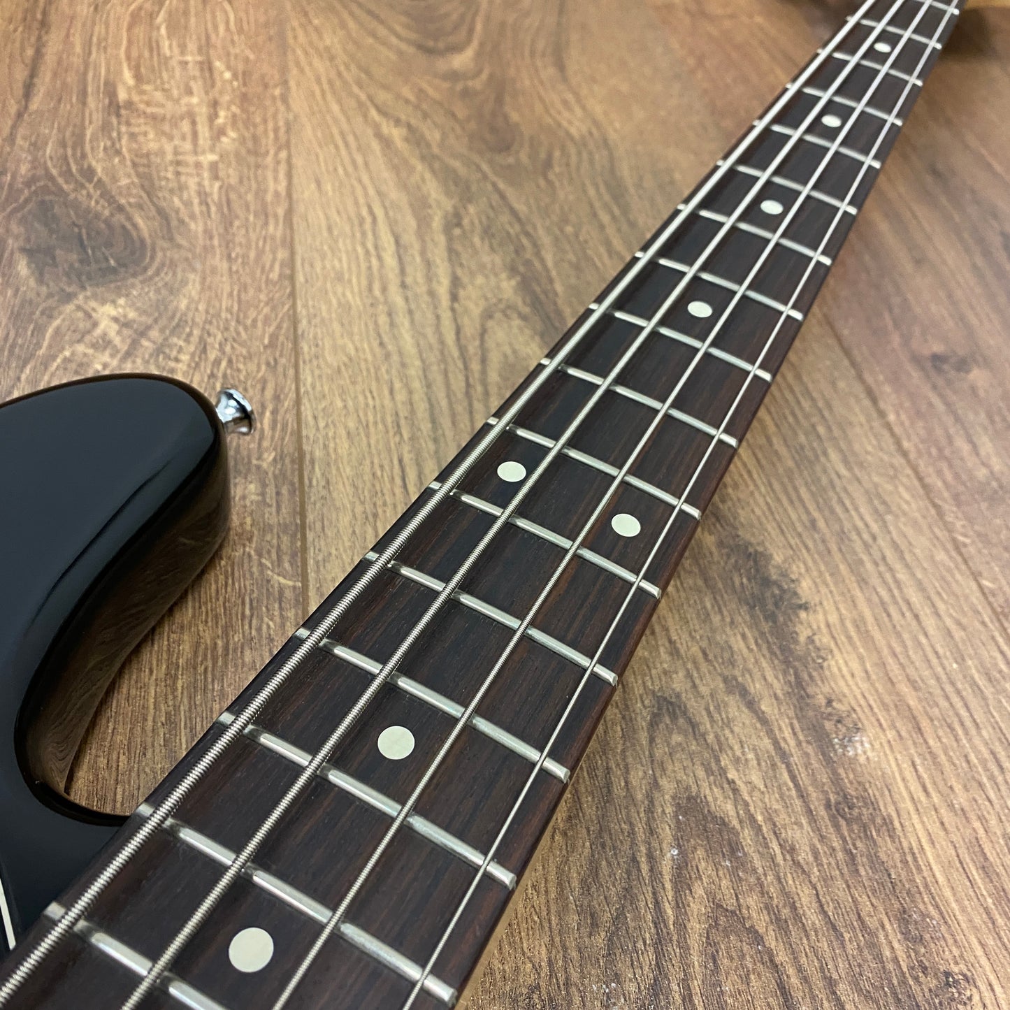 Pre-Owned Fender American S1 Jazz Bass - Black - 2004