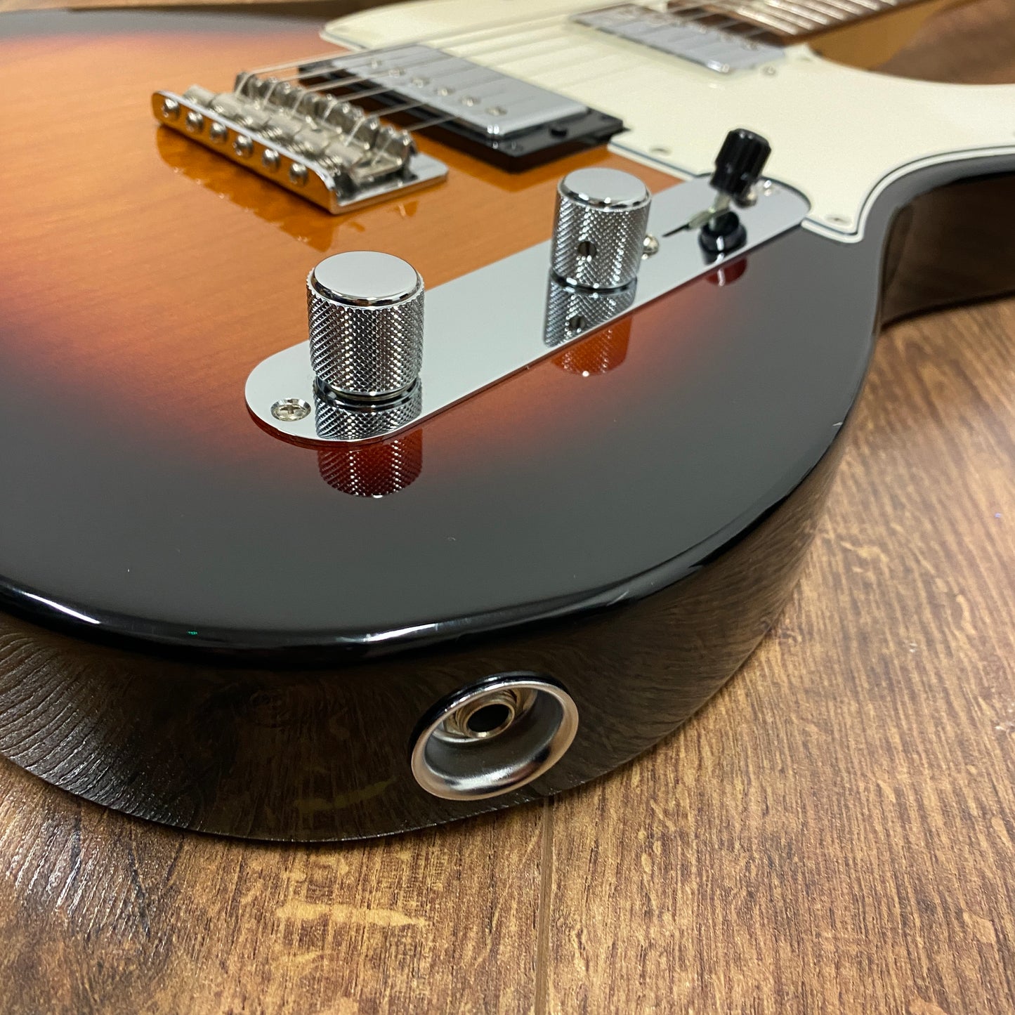 Pre-Owned Fender Player Telecaster HH - 3-Colour Sunburst - 2020