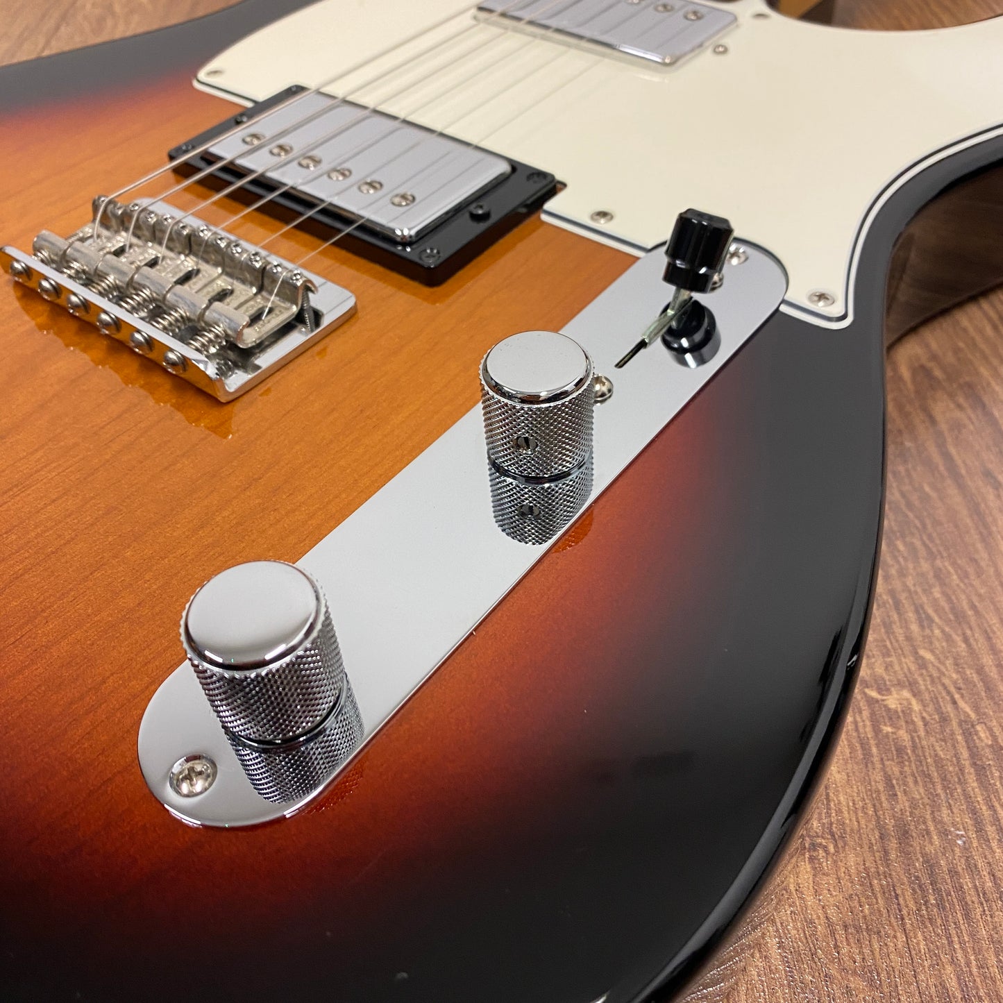 Pre-Owned Fender Player Telecaster HH - 3-Colour Sunburst - 2020