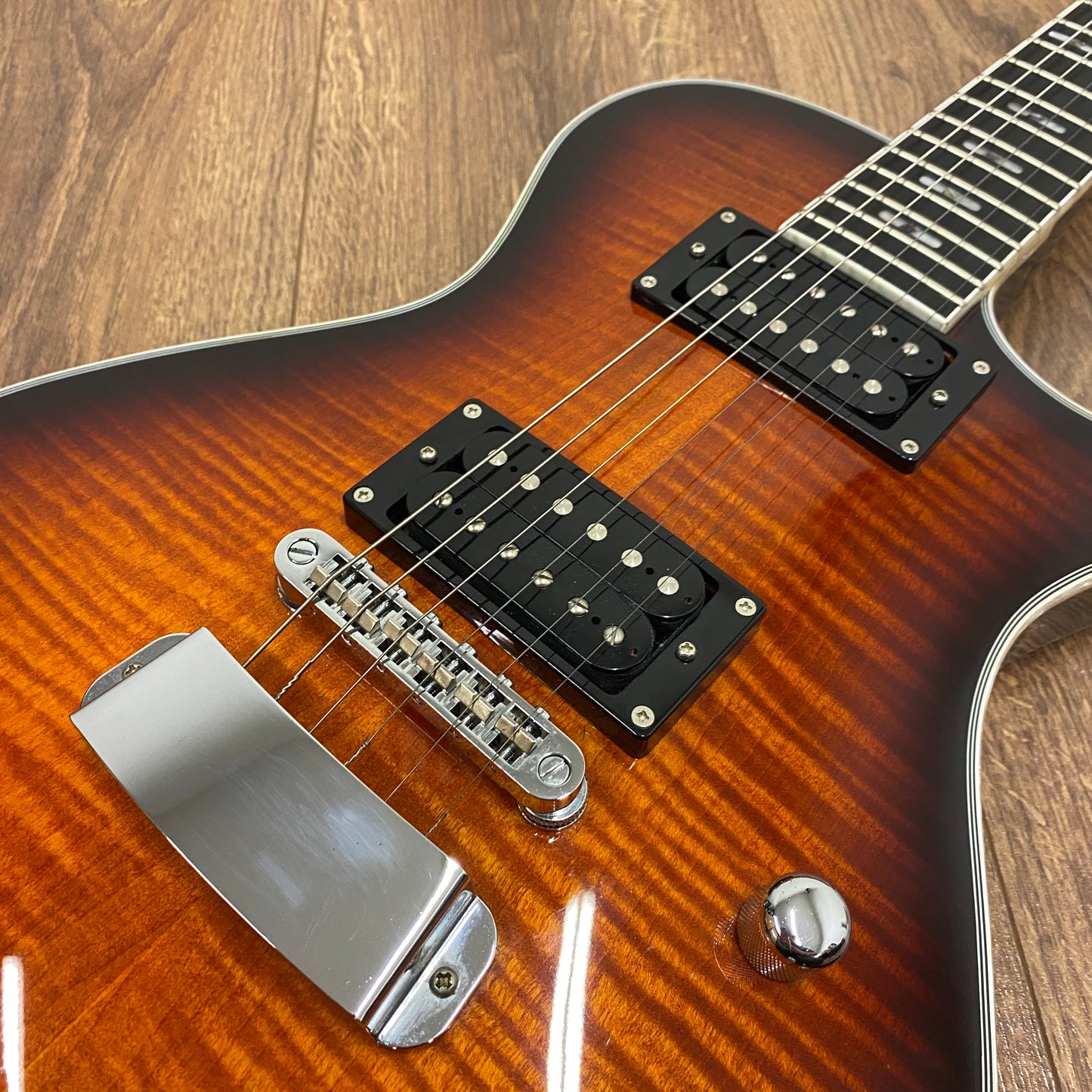 Pre-Owned Hagstrom Ultra Swede - Golden Eagle Burst