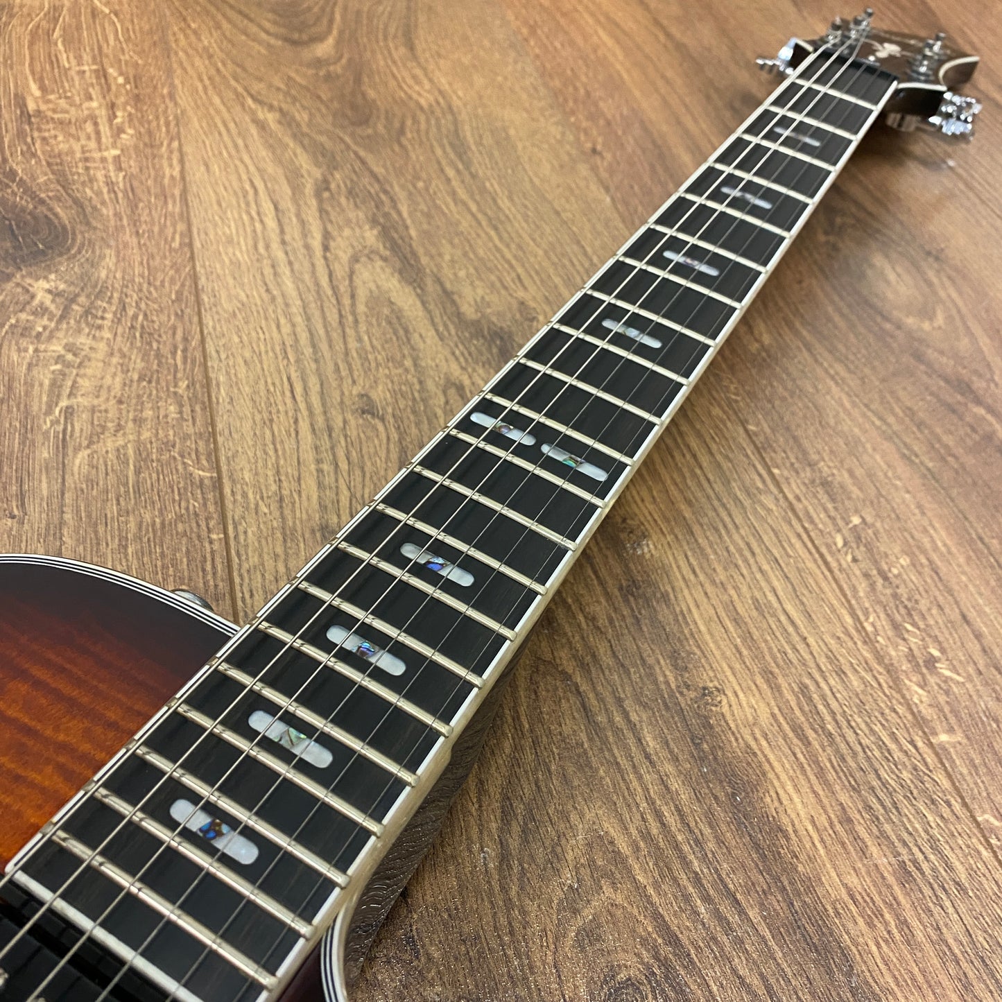 Pre-Owned Hagstrom Ultra Swede - Golden Eagle Burst