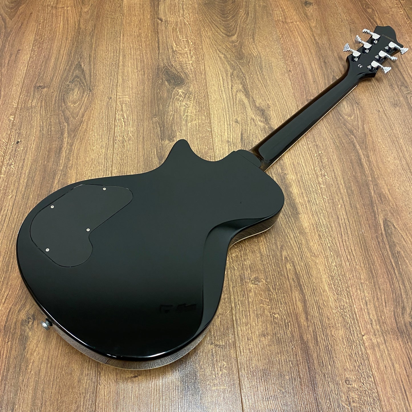 Pre-Owned Hagstrom Ultra Swede - Golden Eagle Burst