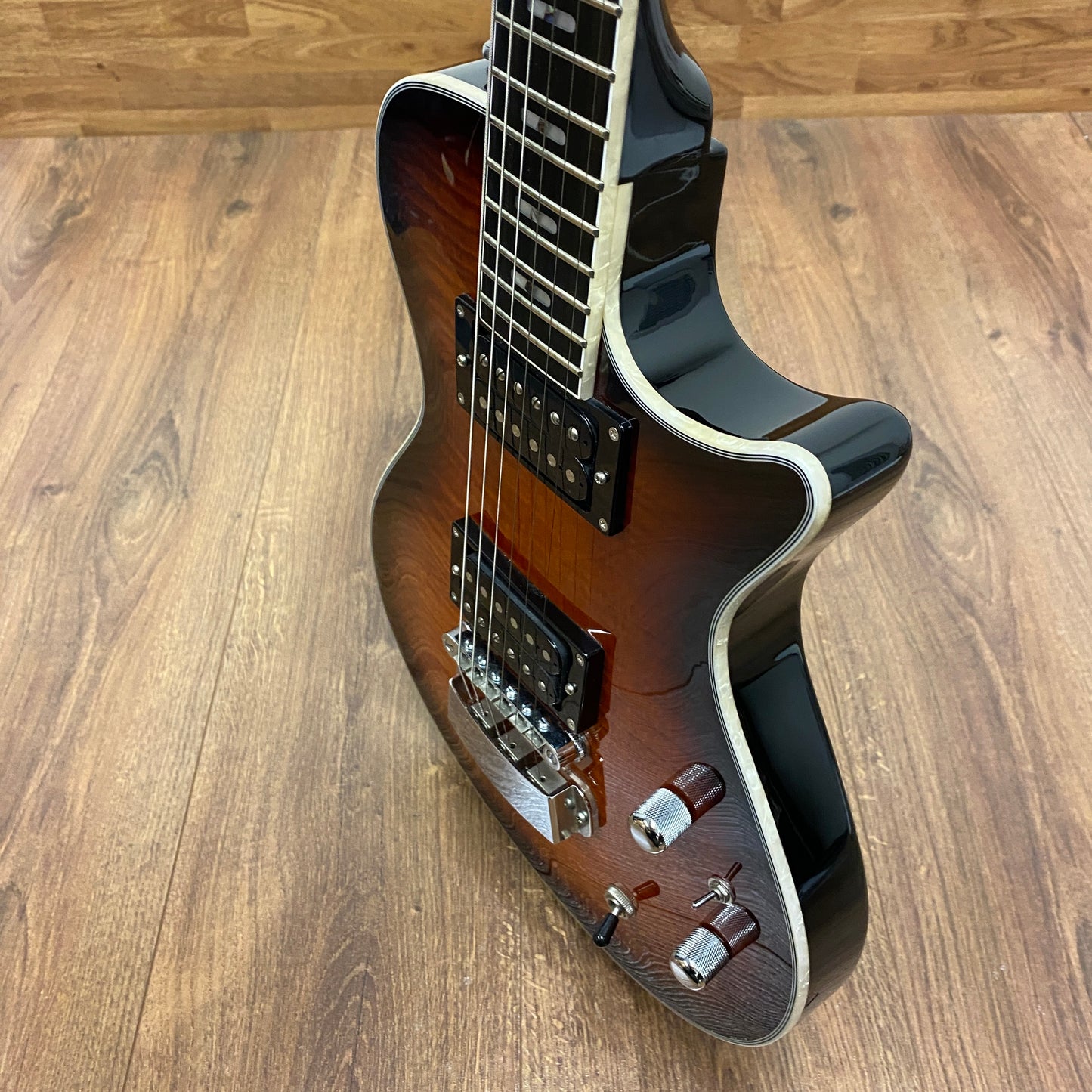 Pre-Owned Hagstrom Ultra Swede - Golden Eagle Burst