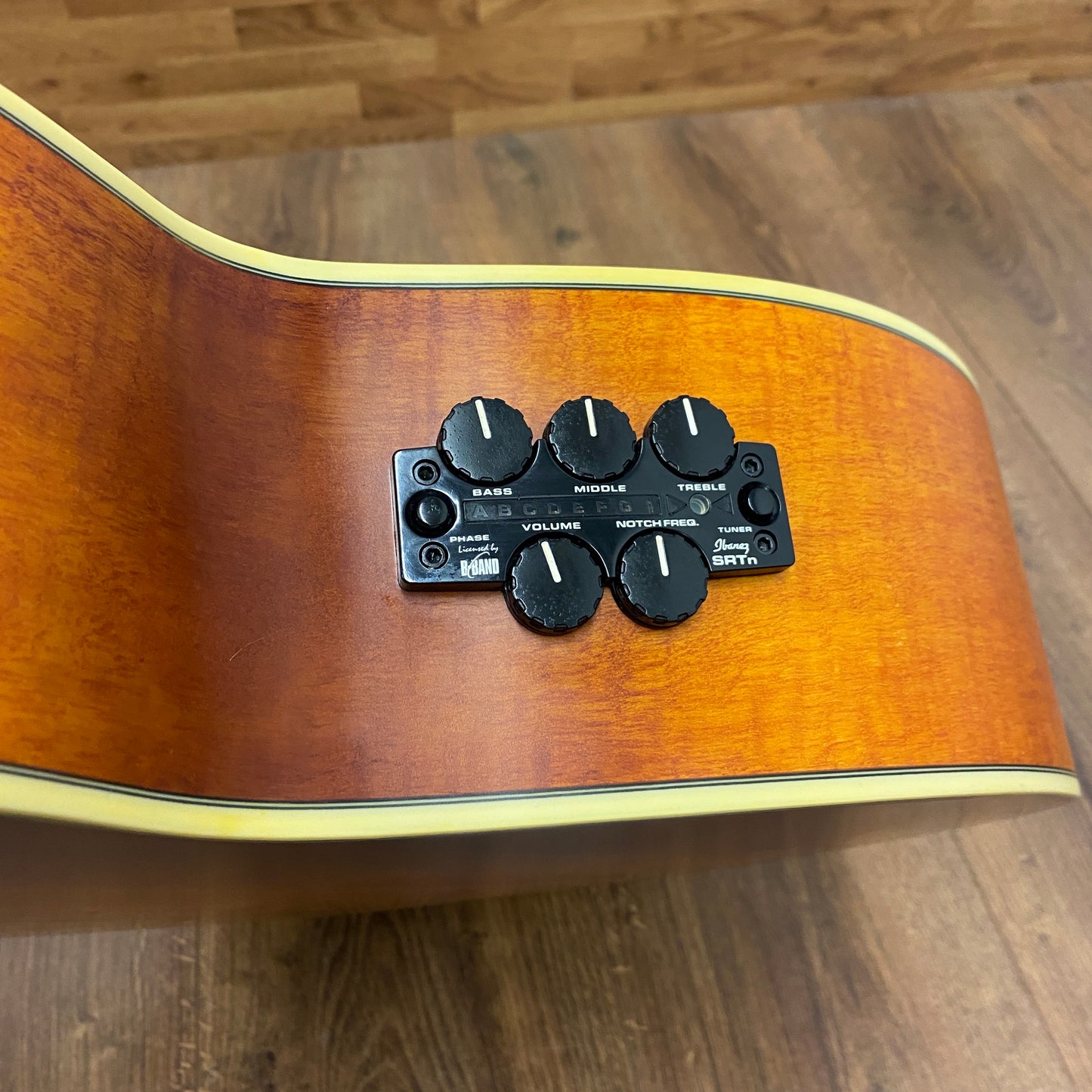 Pre-Owned Ibanez AEL40SE Electro-Acoustic - Natural
