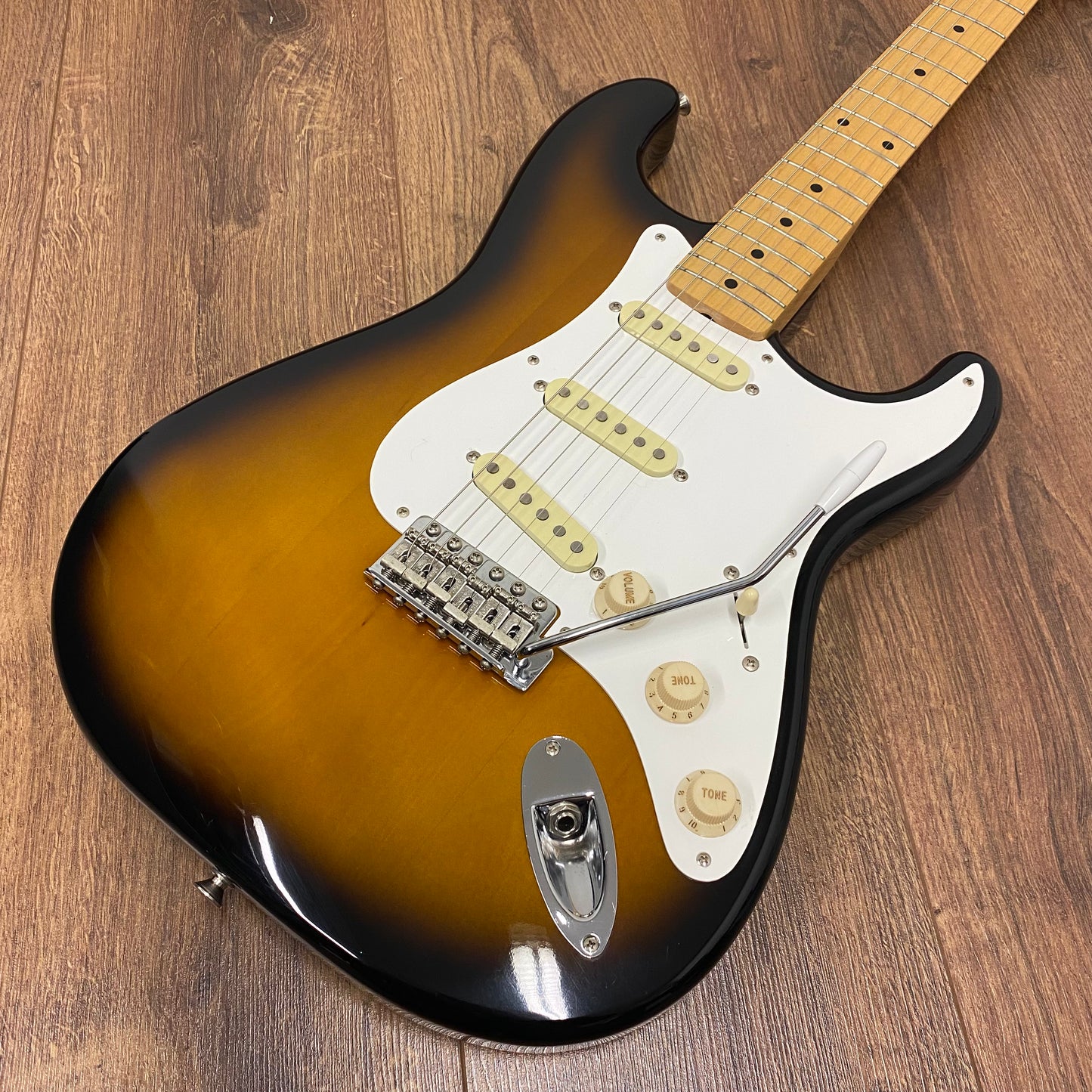 Pre-Owned Fender MIJ ST-57 '50s Stratocaster - 2-Tone Sunburst - 1996