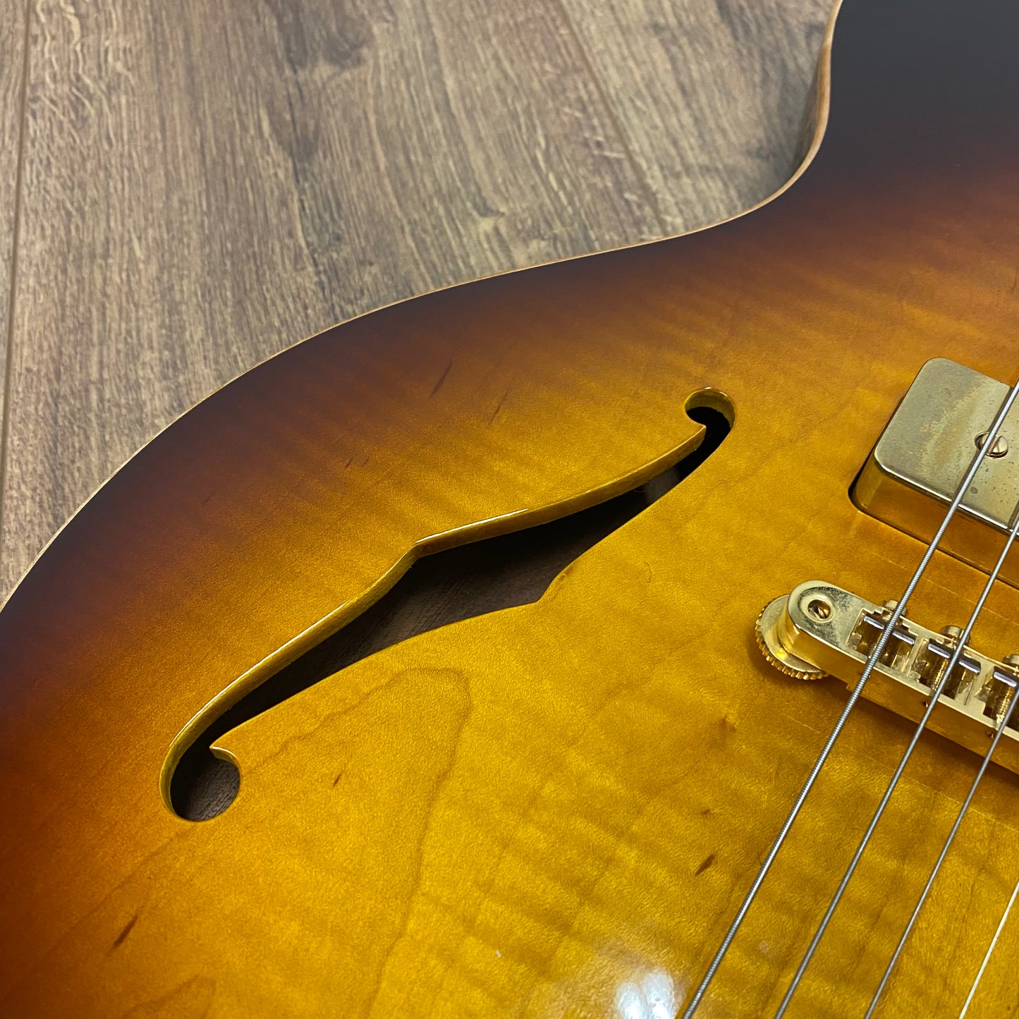 Pre-Owned B&G Guitars Little Sister Crossroad P90 - Tobacco Burst