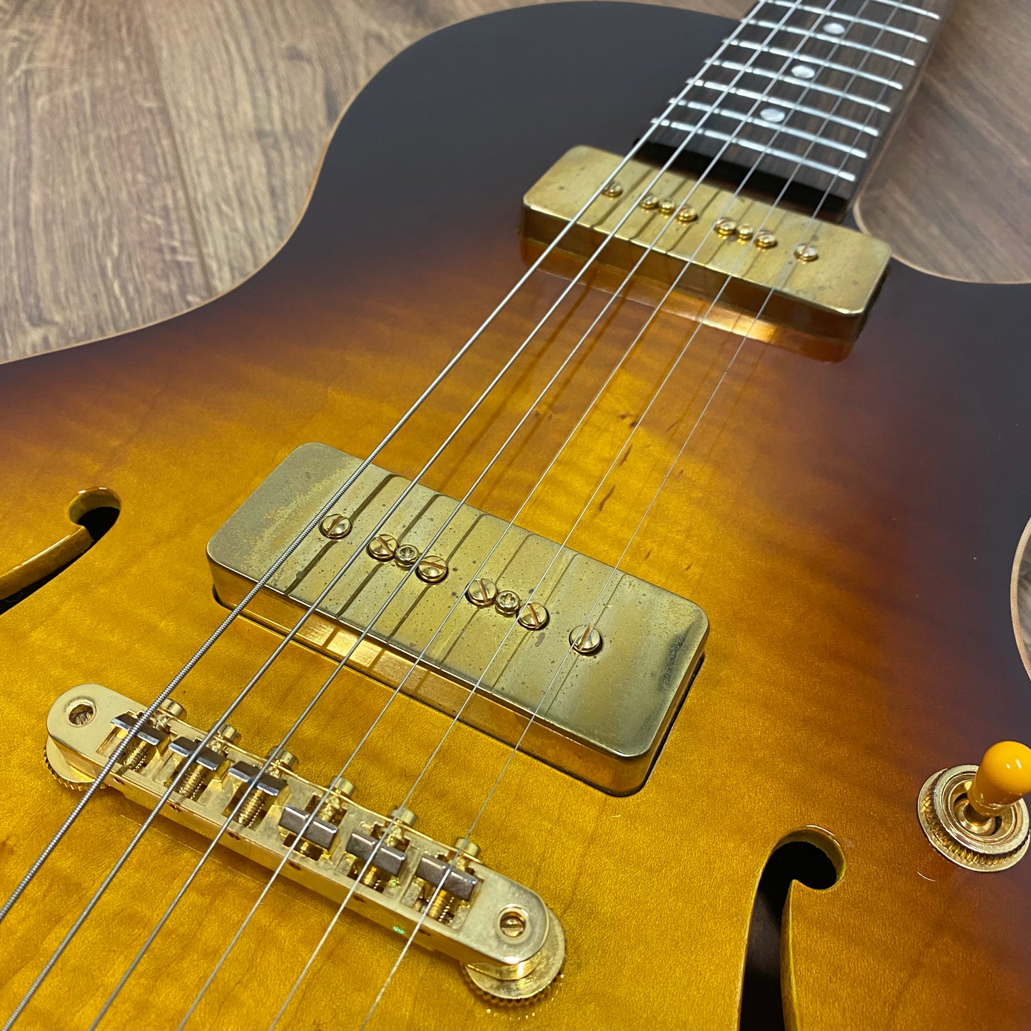 Pre-Owned B&G Guitars Little Sister Crossroad P90 - Tobacco Burst