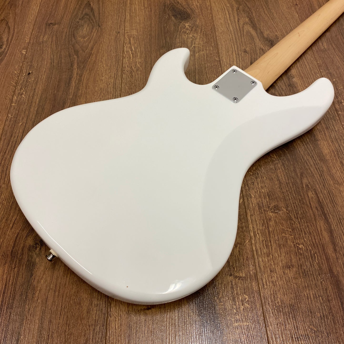 Pre-Owned G&L SB-2 Tribute Bass w/ Hard Case - White