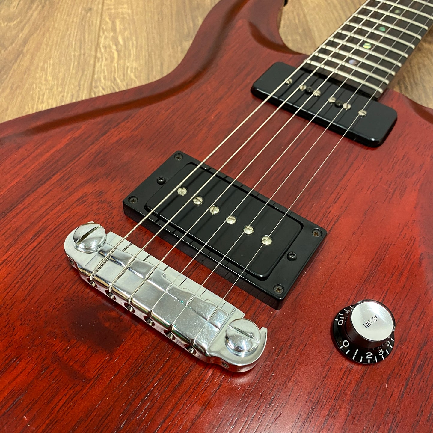 Pre-Owned JJ Jewel w/ Bareknuckle Nantucket P90s - Cherry Red