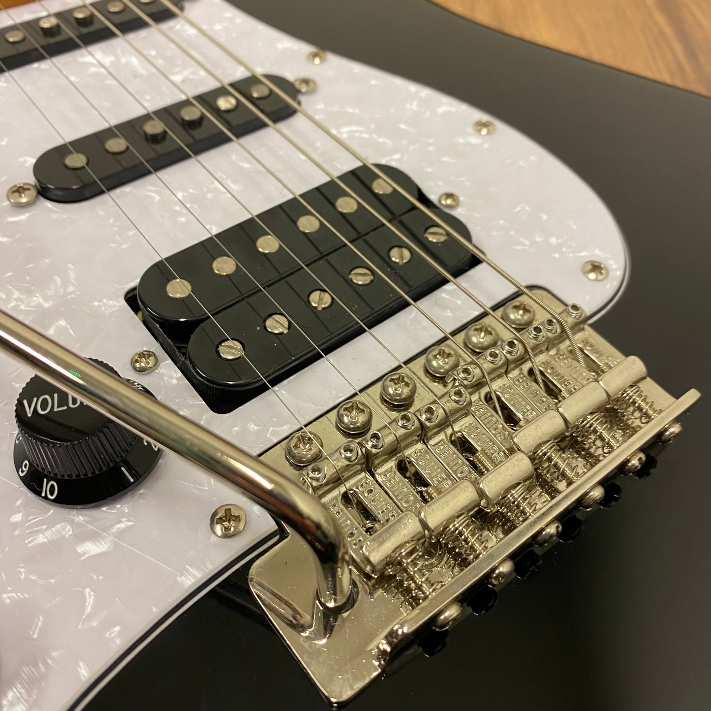 Pre-Owned Squier Classic Vibe '70s Stratocaster HSS - Left Handed - Black