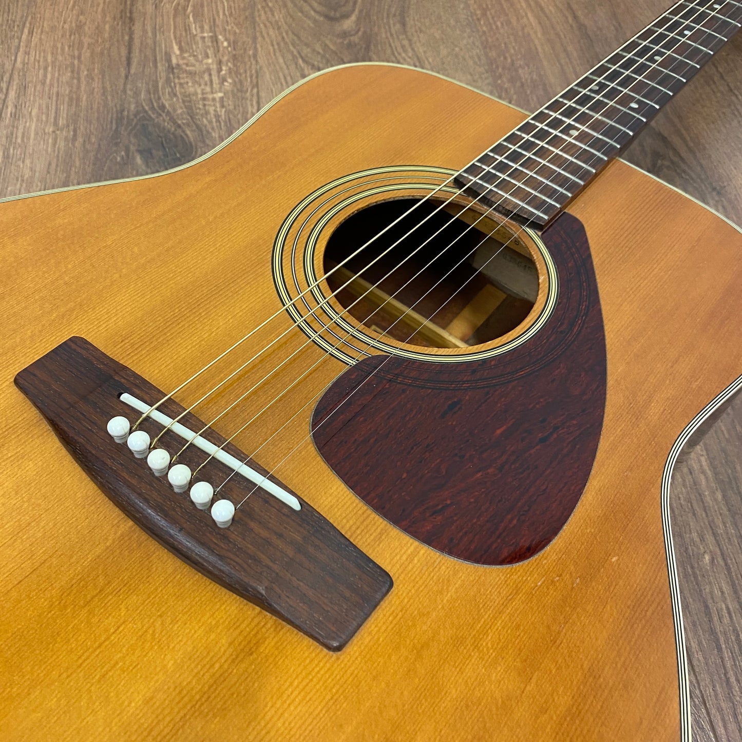 Pre-Owned Yamaha FG-200 Acoustic - Natural - 1973