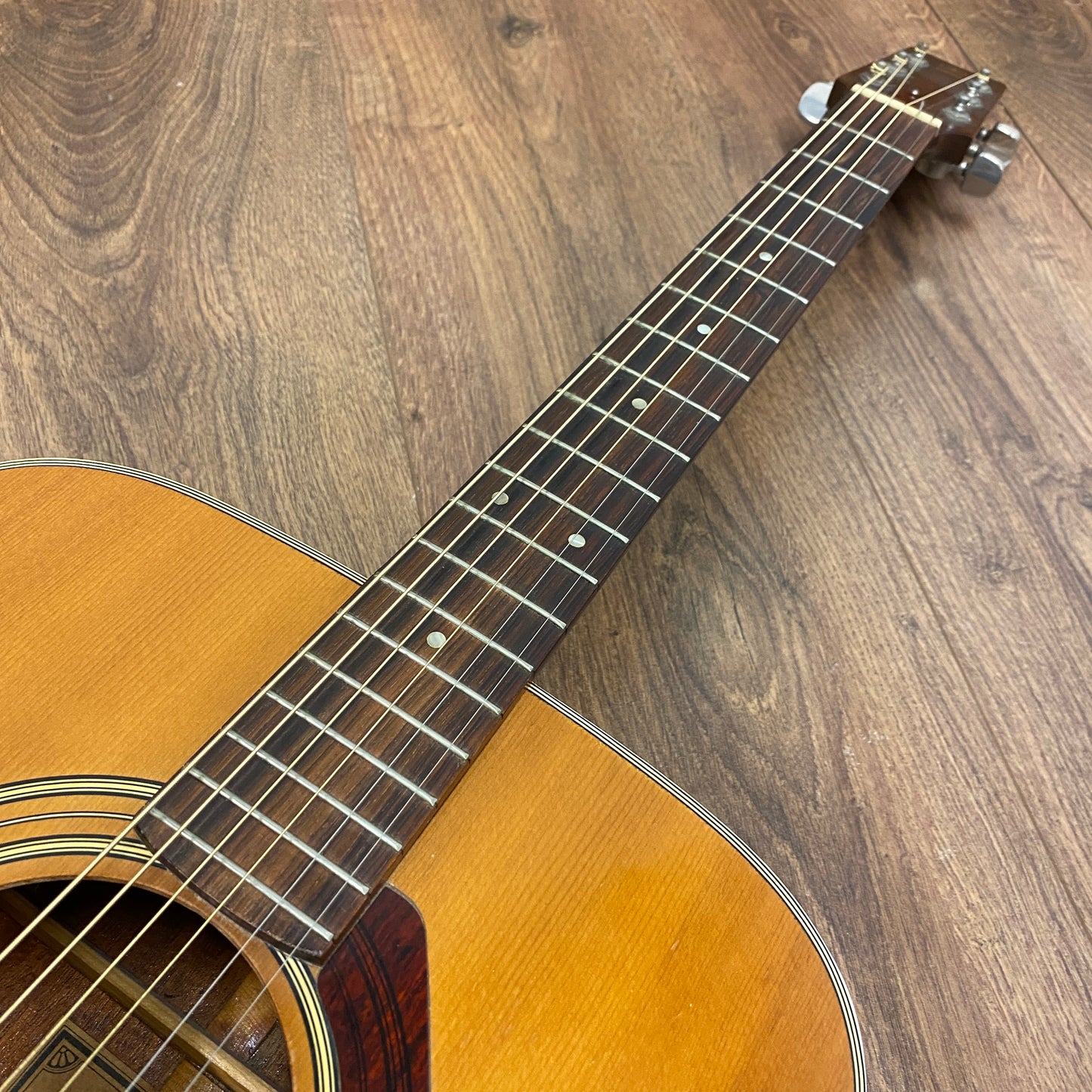 Pre-Owned Yamaha FG-200 Acoustic - Natural - 1973