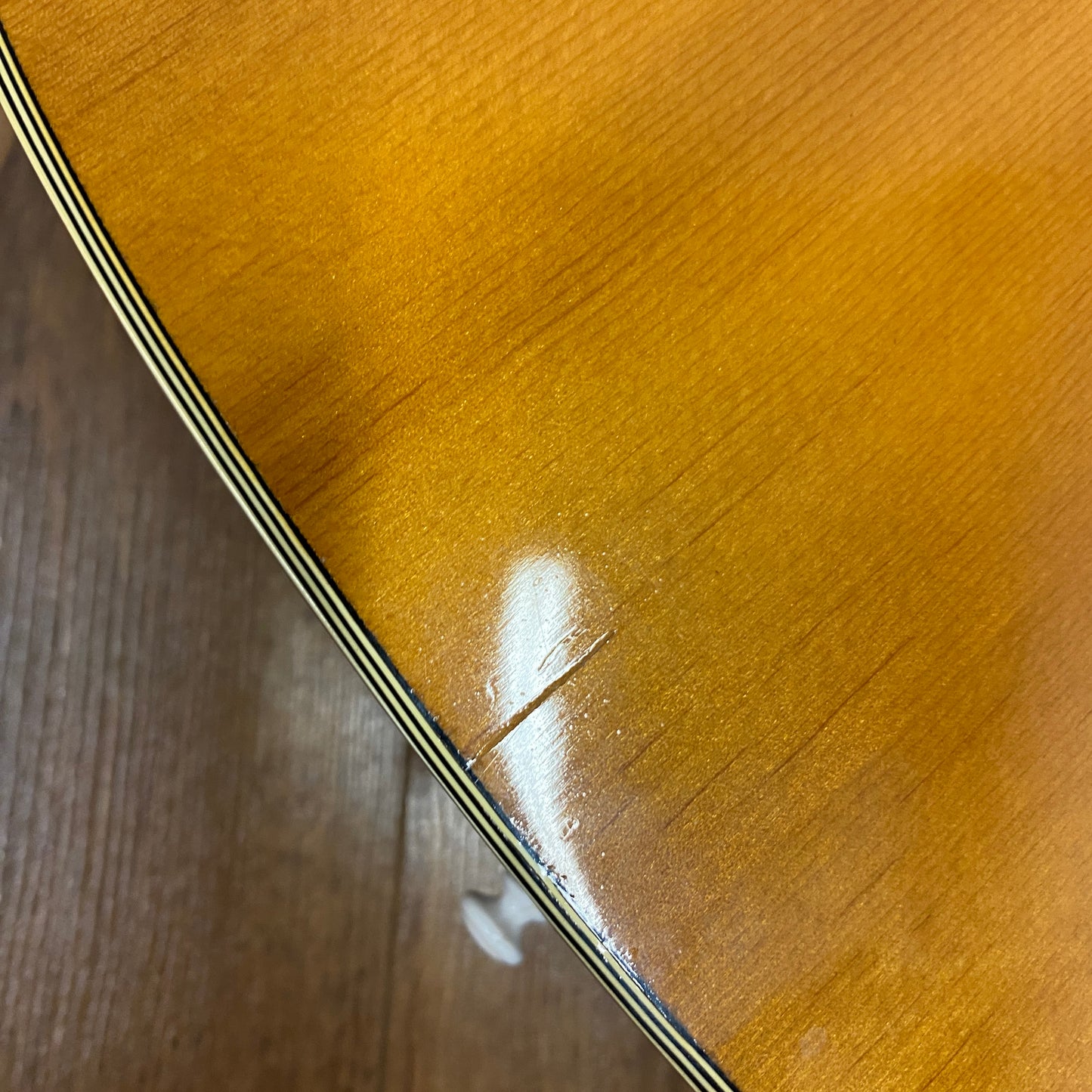 Pre-Owned Yamaha FG-200 Acoustic - Natural - 1973