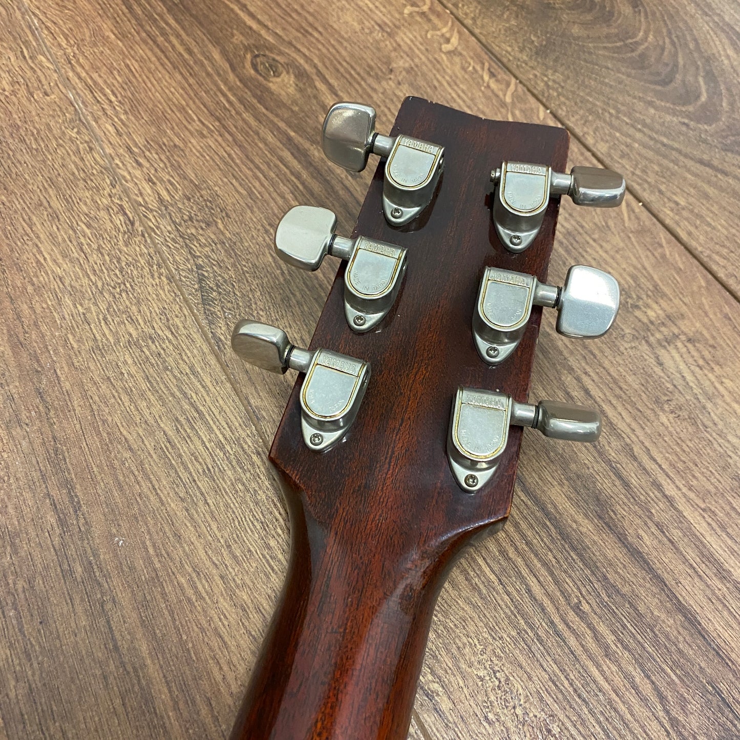 Pre-Owned Yamaha FG-200 Acoustic - Natural - 1973