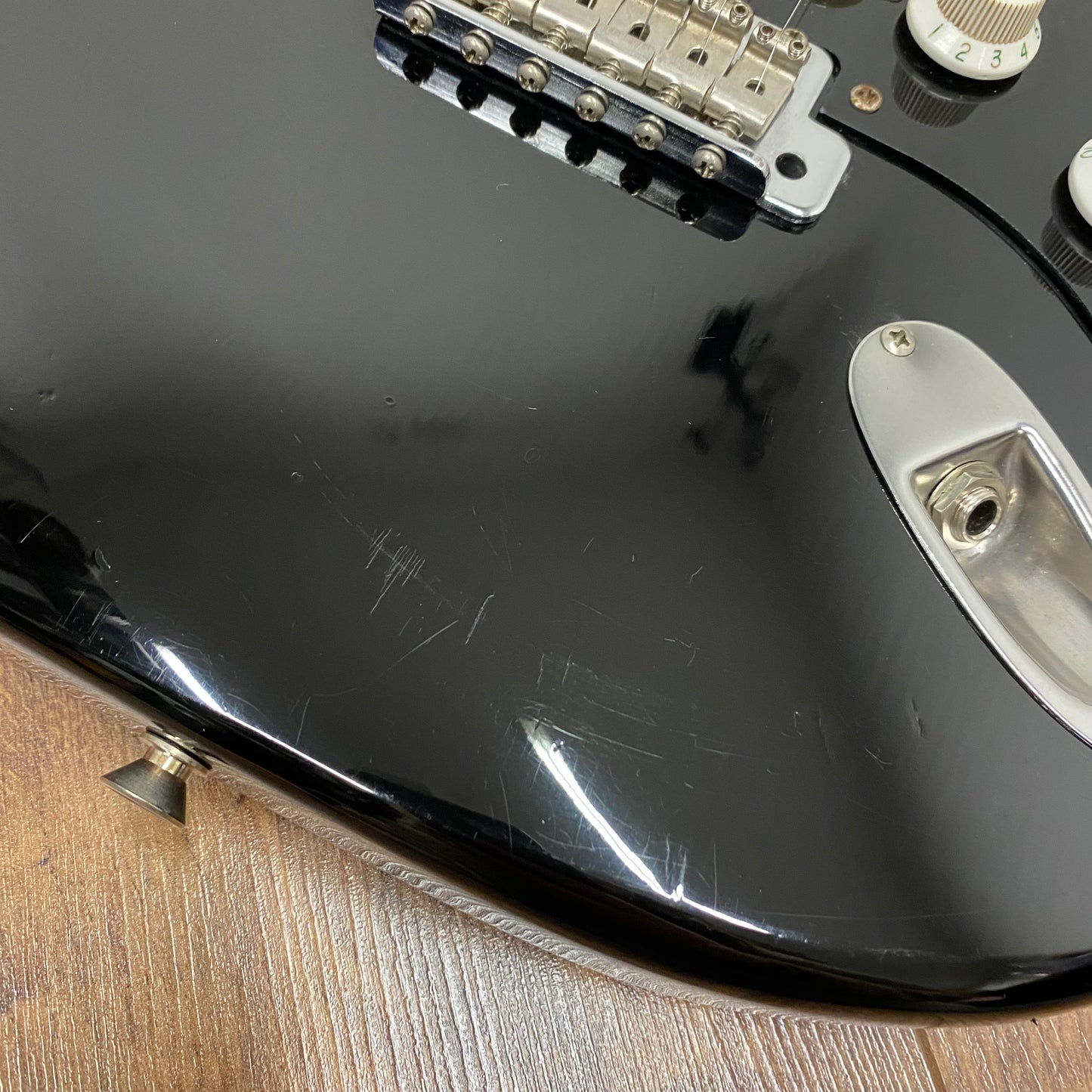 Pre-Owned Squier MIJ Silver Series Stratocaster - Black - 1990