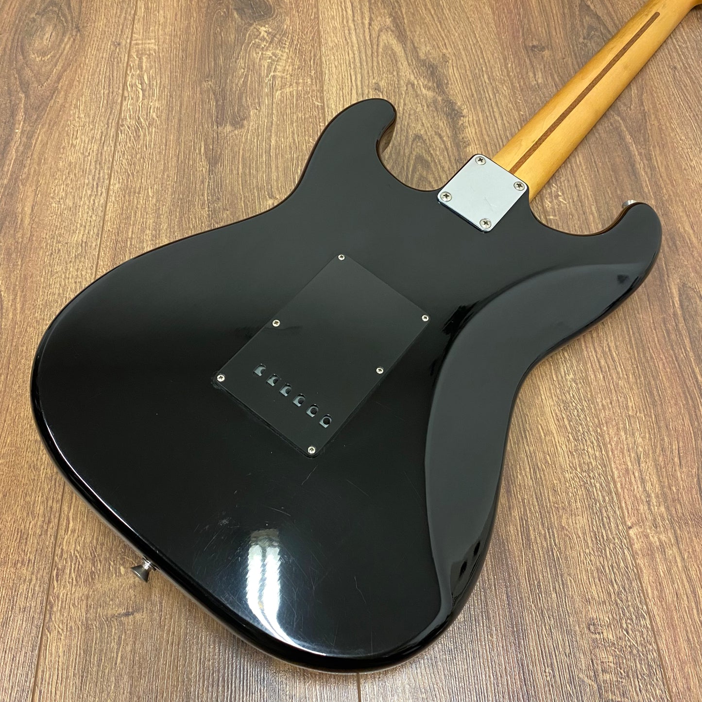Pre-Owned Squier MIJ Silver Series Stratocaster - Black - 1990