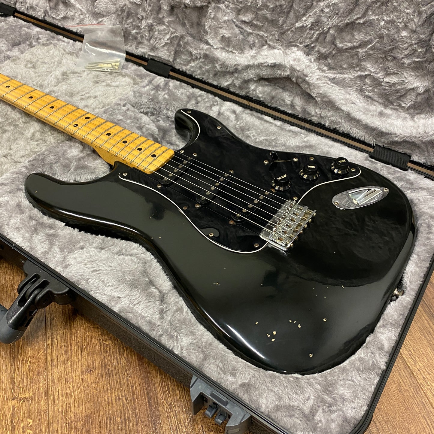 Pre-Owned Fender Hardtail Stratocaster - Black - 1979 / 81
