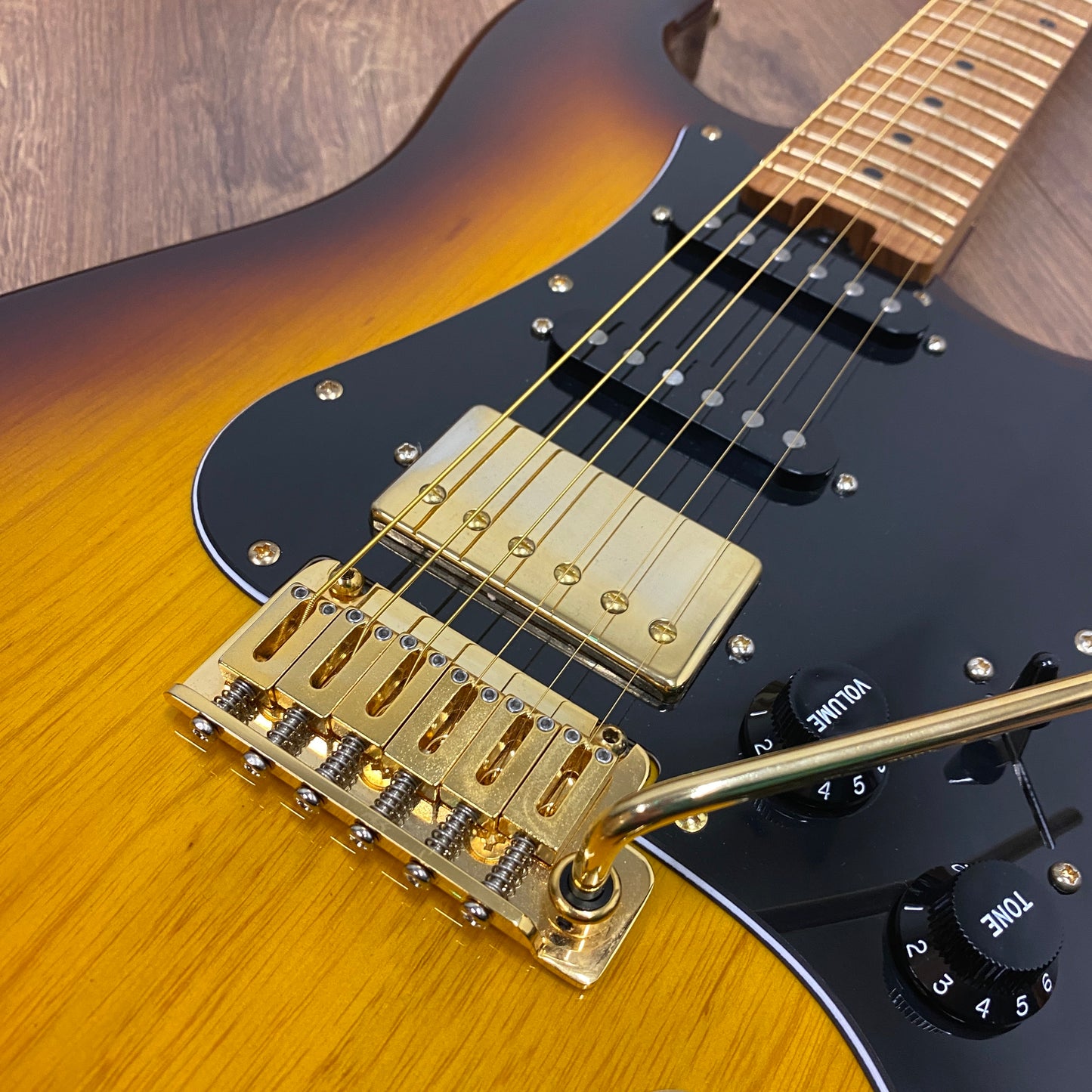 Pre-Owned Gordon Smith Classic S - Tobacco Burst - 2023 - HUGE Spec!