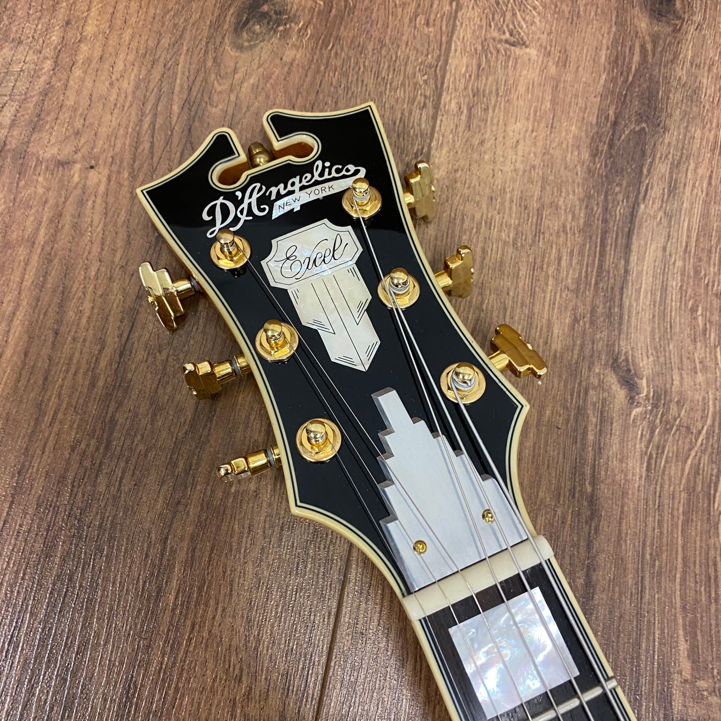 Pre-Owned D'Angelico Excel EX-SS - Left Handed - Vintage Natural