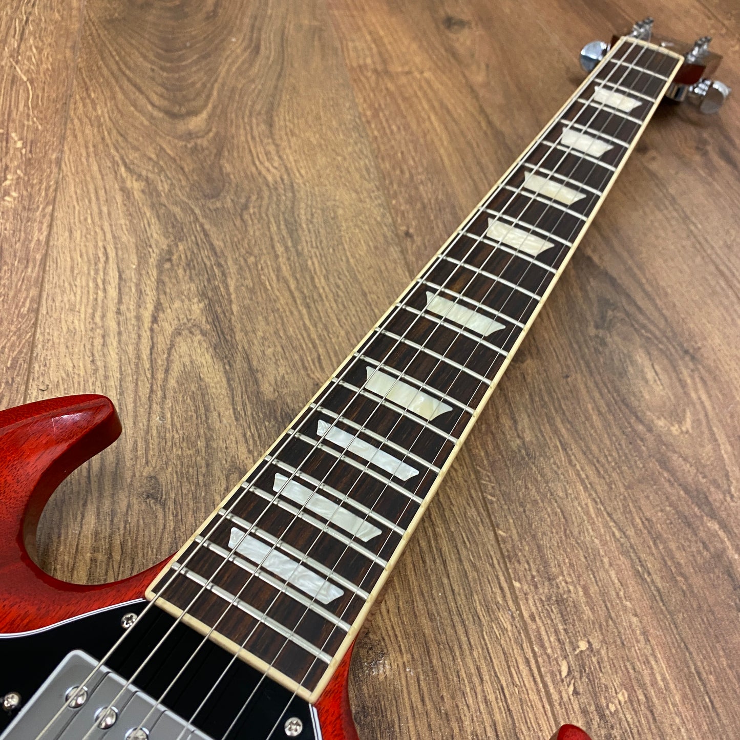 Pre-Owned Gibson SG Standard - Heritage Cherry - 2024