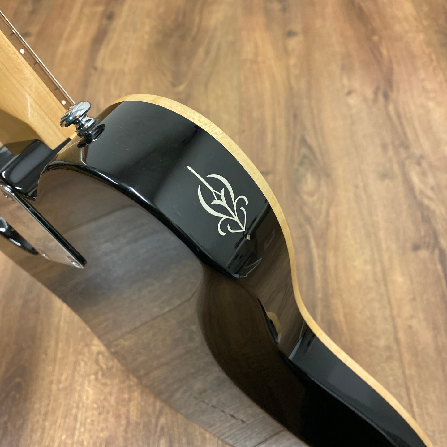 Pre-Owned Michael Kelly 1955 Custom Collection - Striped Ebony