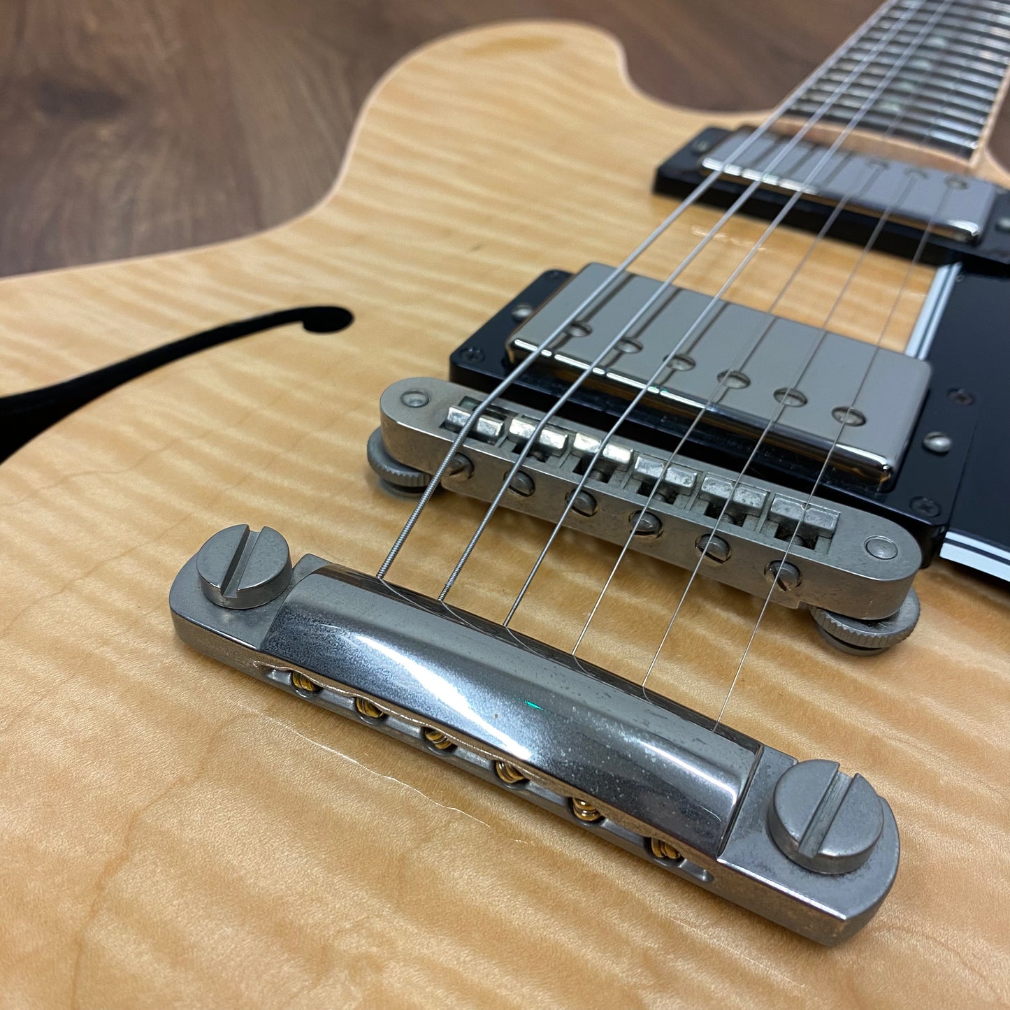 Pre-Owned Gibson ES-335 - Figured Antique Natural - 2013