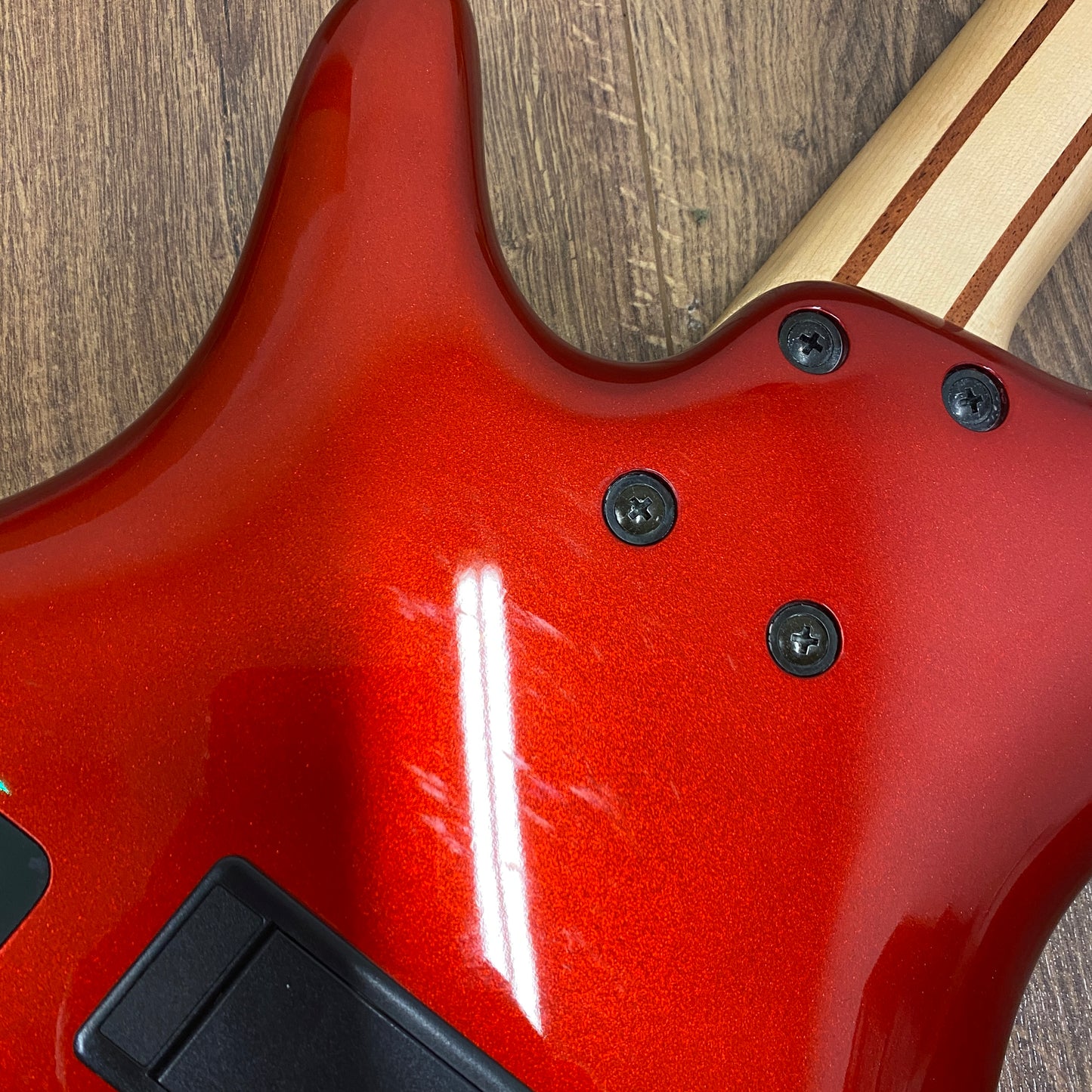 Pre-Owned Ibanez SR300M - Candy Apple Red