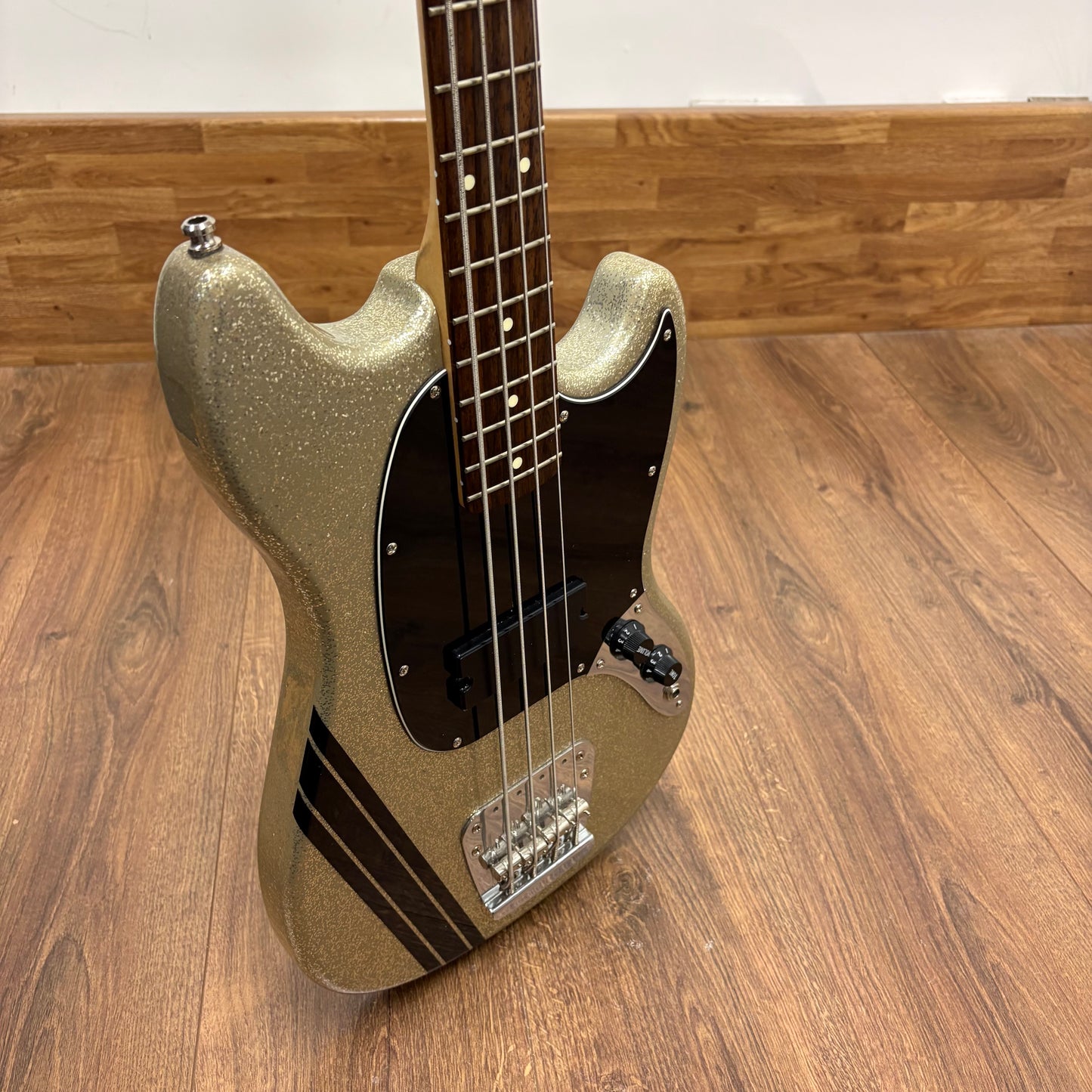 Pre-Owned Squier Mikey Way Signature Mustang Bass - Large Flake Silver Sparkle - 2014
