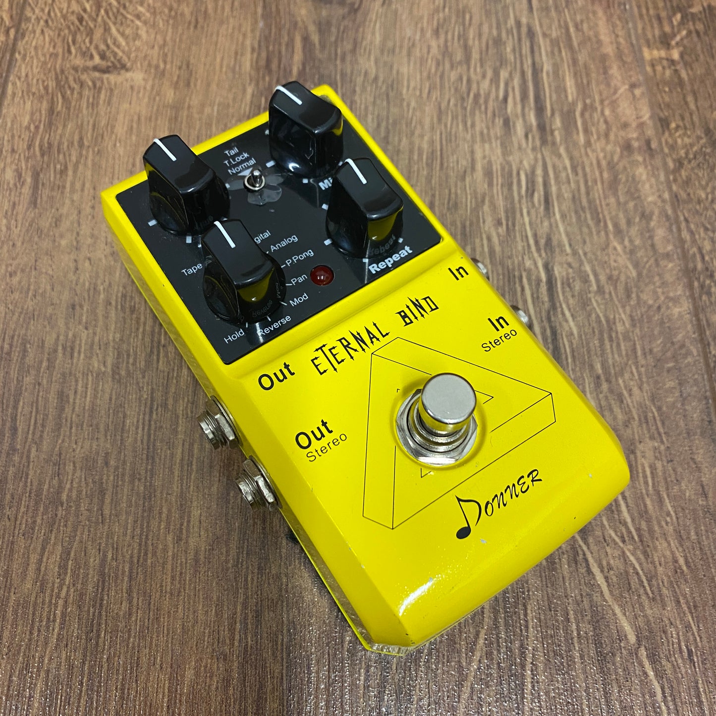 Pre-Owned Donner Eternal Bind Delay Pedal
