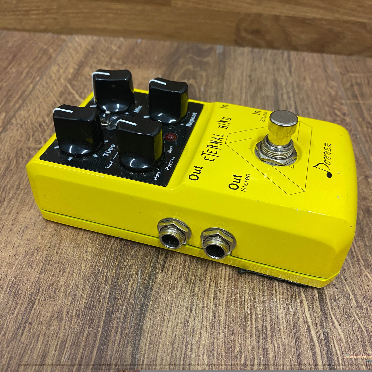 Pre-Owned Donner Eternal Bind Delay Pedal