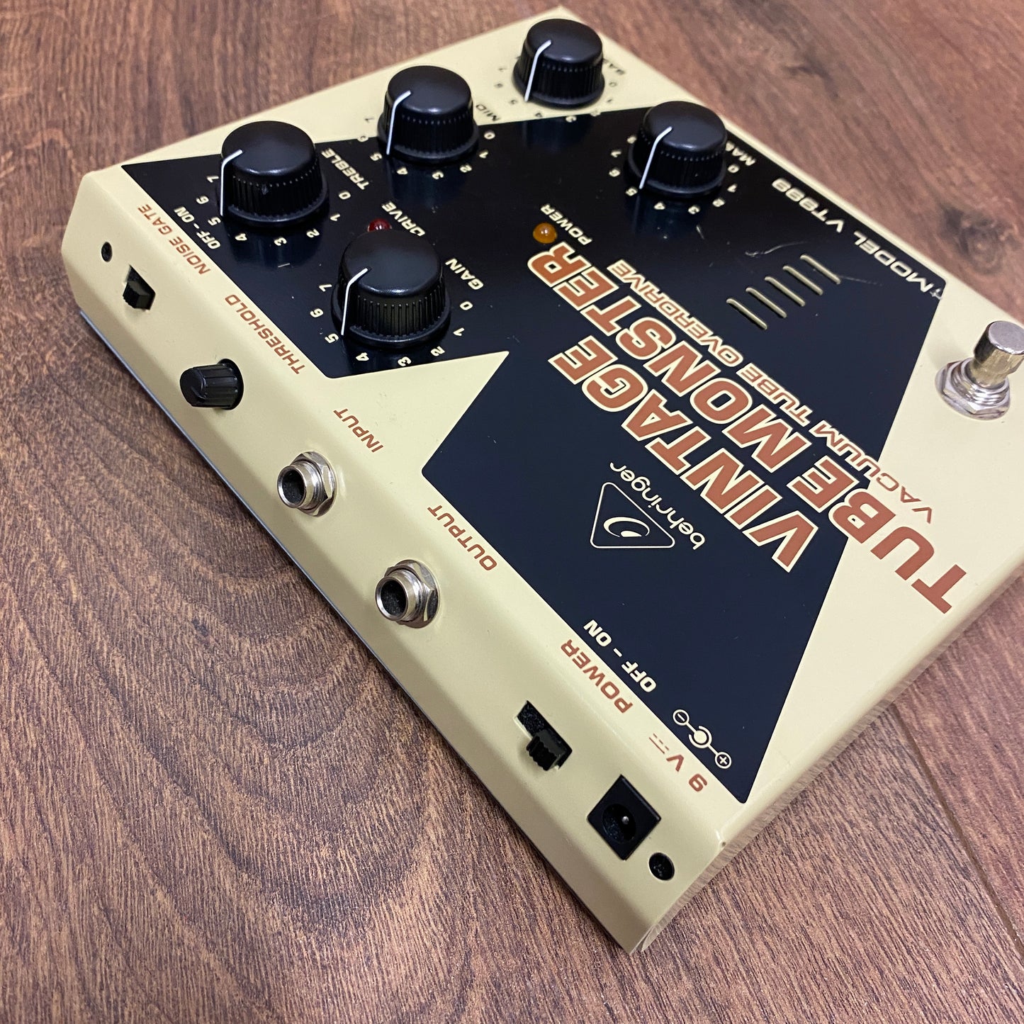 Pre-Owned Behringer VT999 Tube Master Distortion/Overdrive Pedal