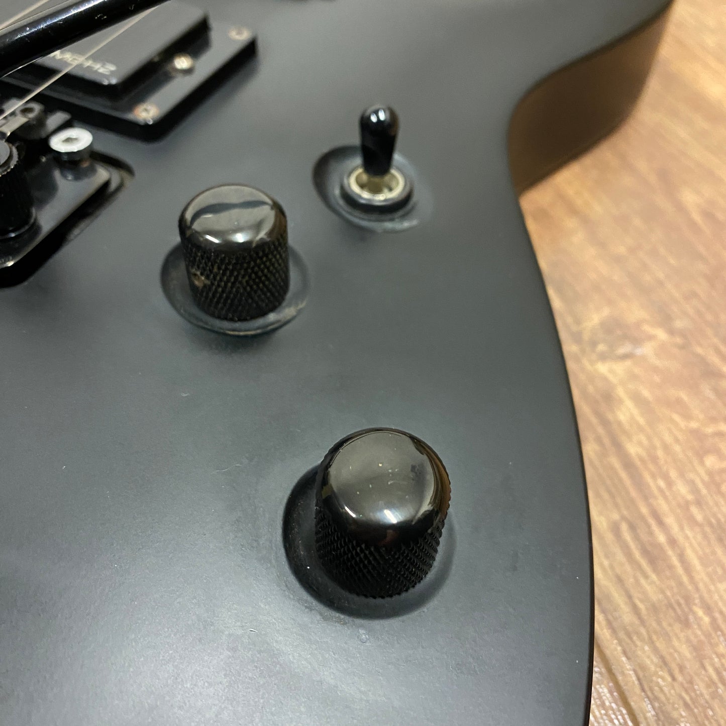 Pre-Owned Schecter Damien 6 Floyd Rose - Satin Black