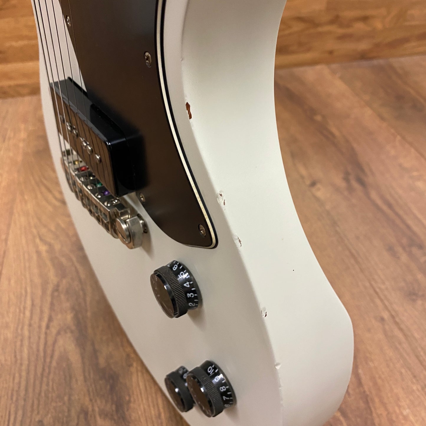 Pre-Owned Schecter Solo II Special - Vintage White