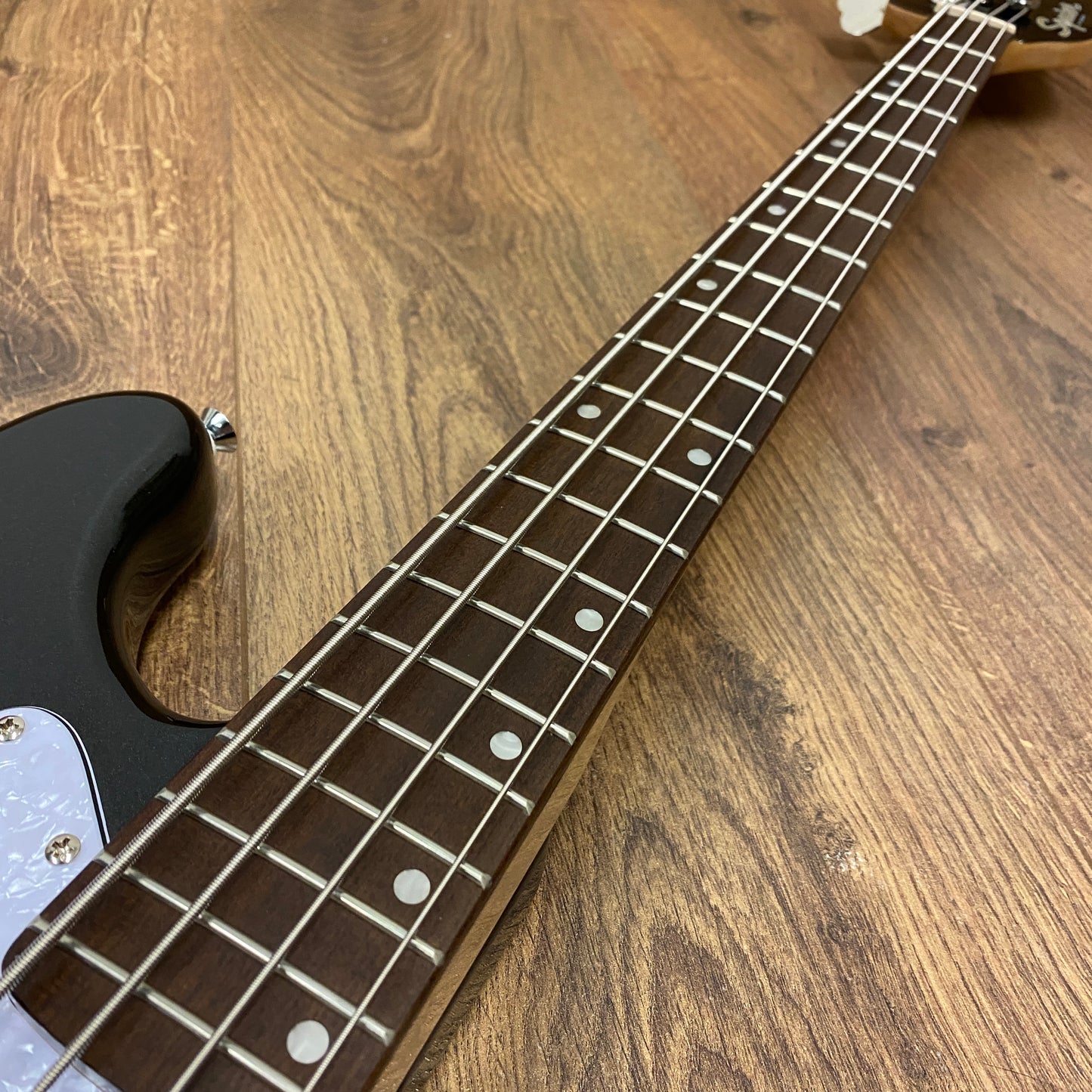 Pre-Owned Squier Paranormal Rascal HH Short-Scale Bass - Black Metallic