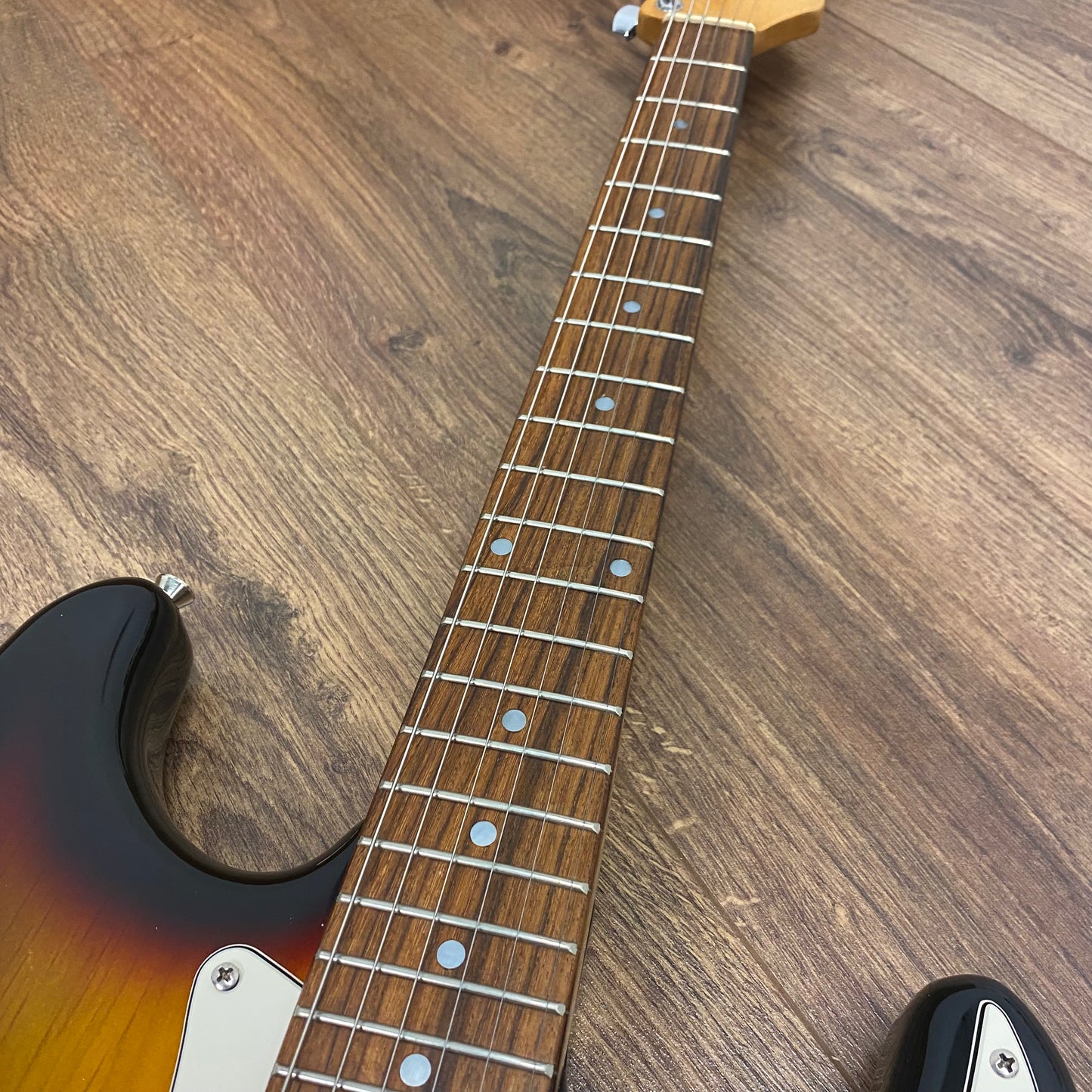 Pre-Owned Squier SE Upgraded - Sunburst