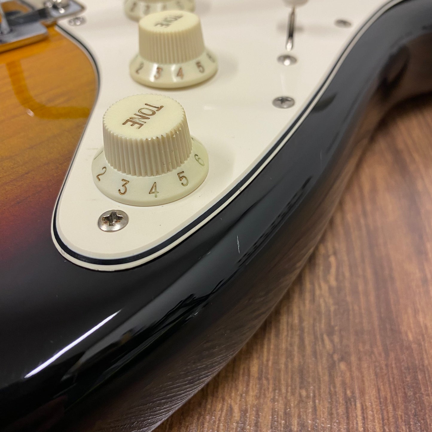 Pre-Owned Squier SE Upgraded - Sunburst