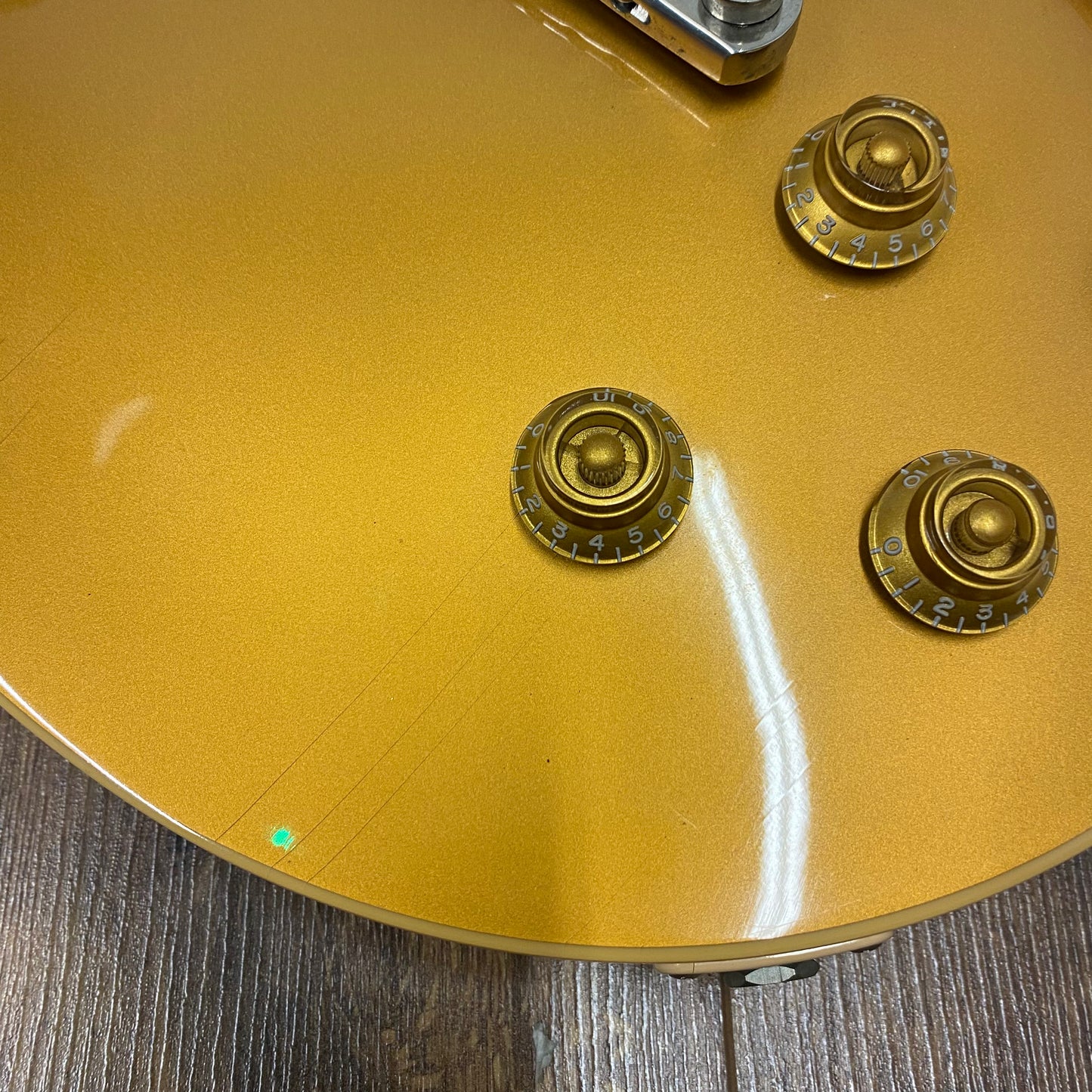 Pre-Owned Gibson Les Paul Standard '60s - Gold Top - 2006