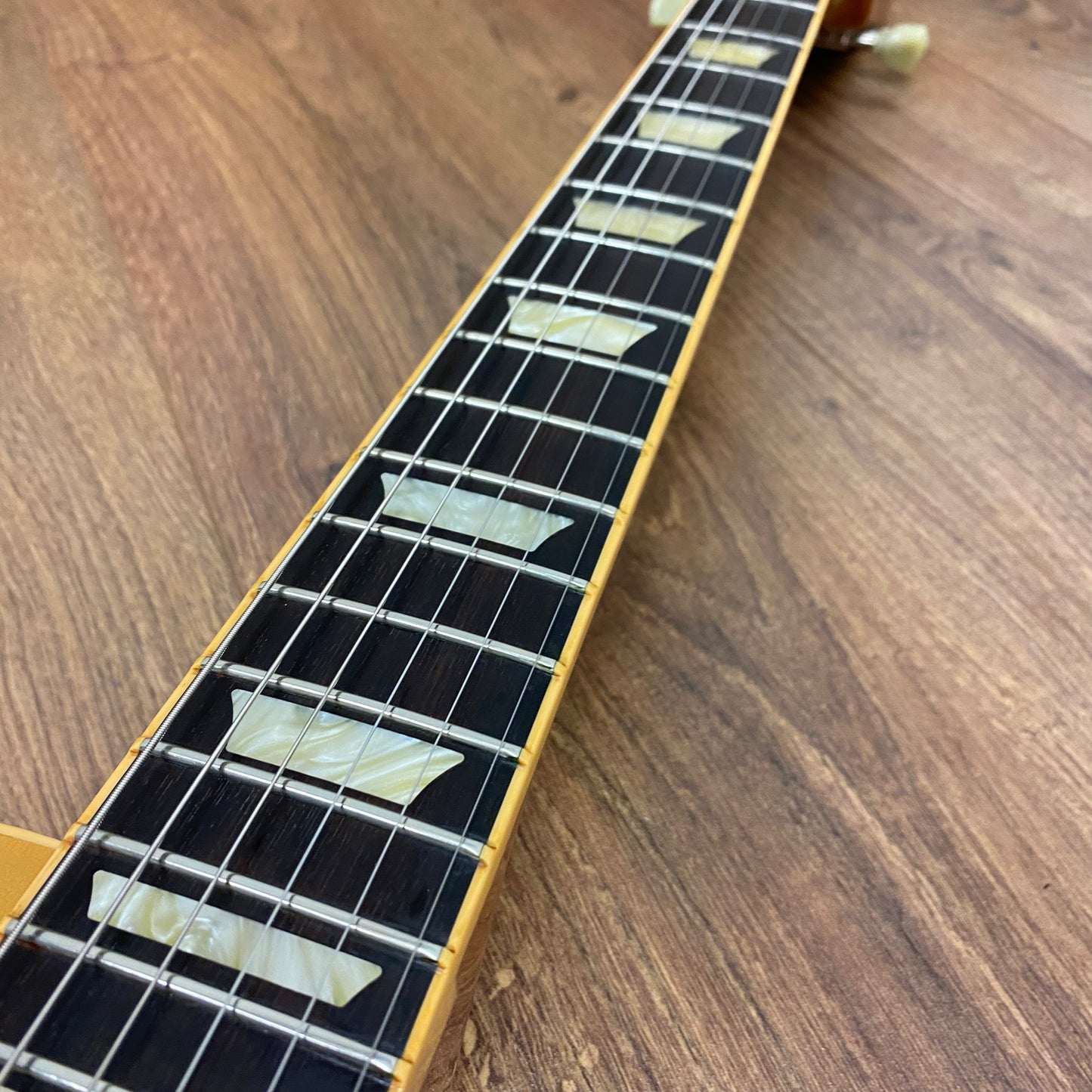 Pre-Owned Gibson Les Paul Standard '60s - Gold Top - 2006