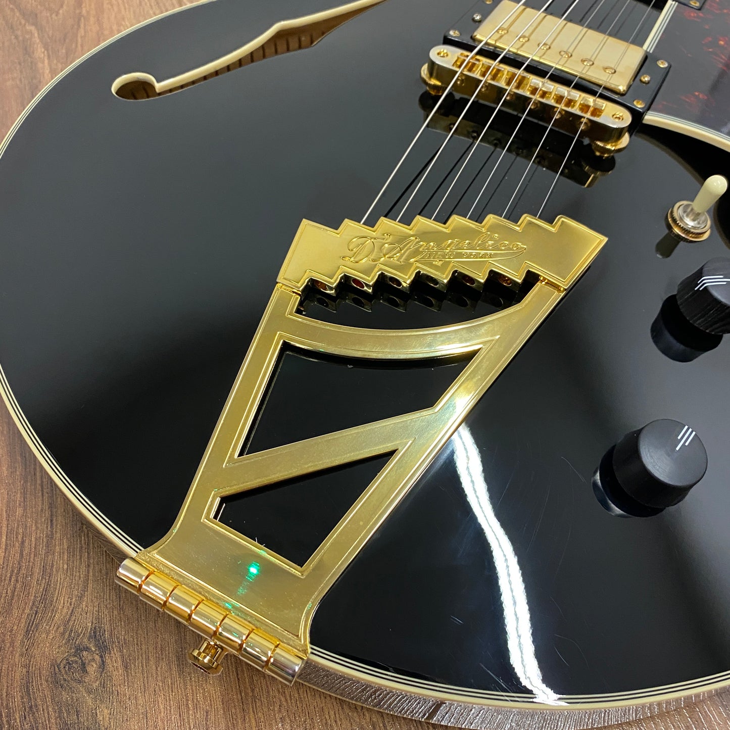 Pre-Owned D'Angelico Excel SS Semi-Hollow - Solid Black