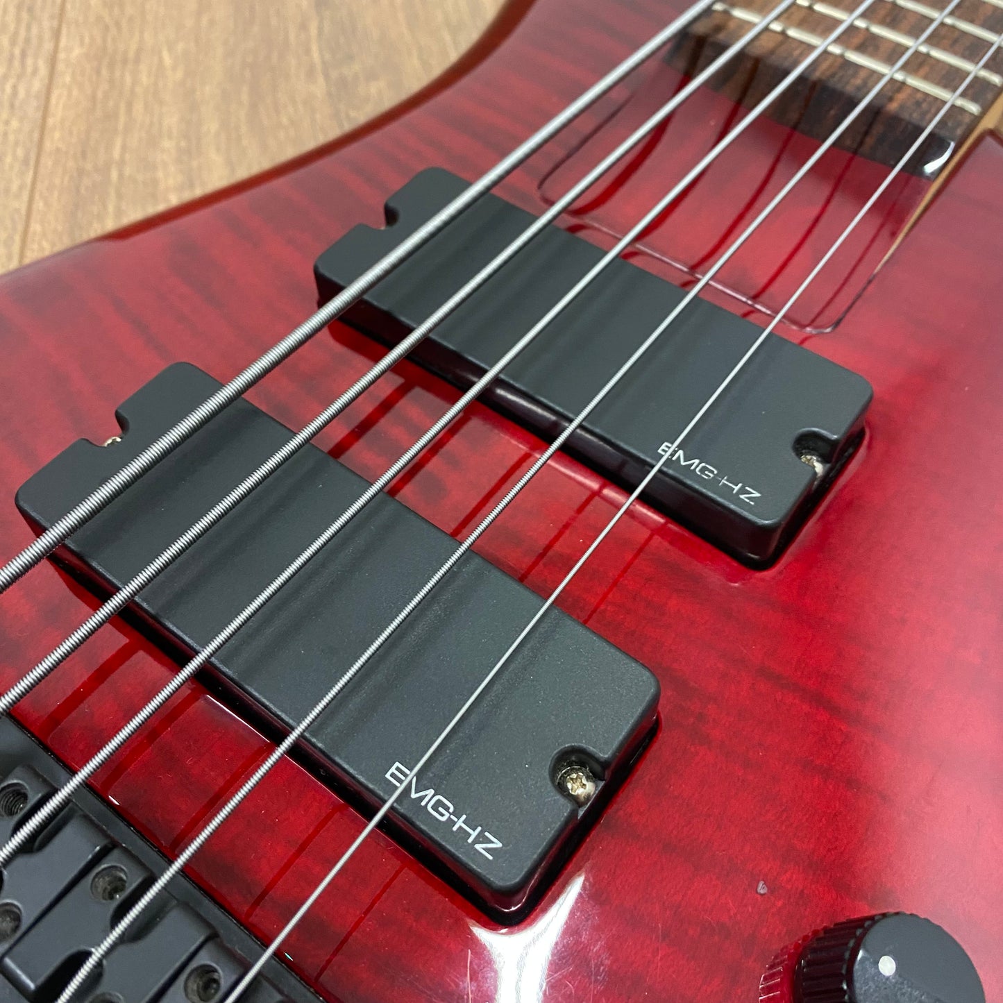 Pre-Owned Spector Rebop Deluxe 5 - Black Cherry Gloss